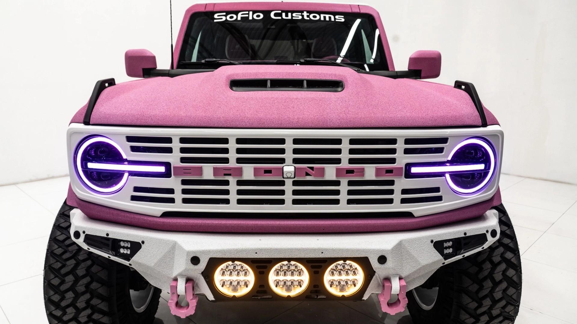 2022 FORD BRONCO in Pink, photo 16 of 44