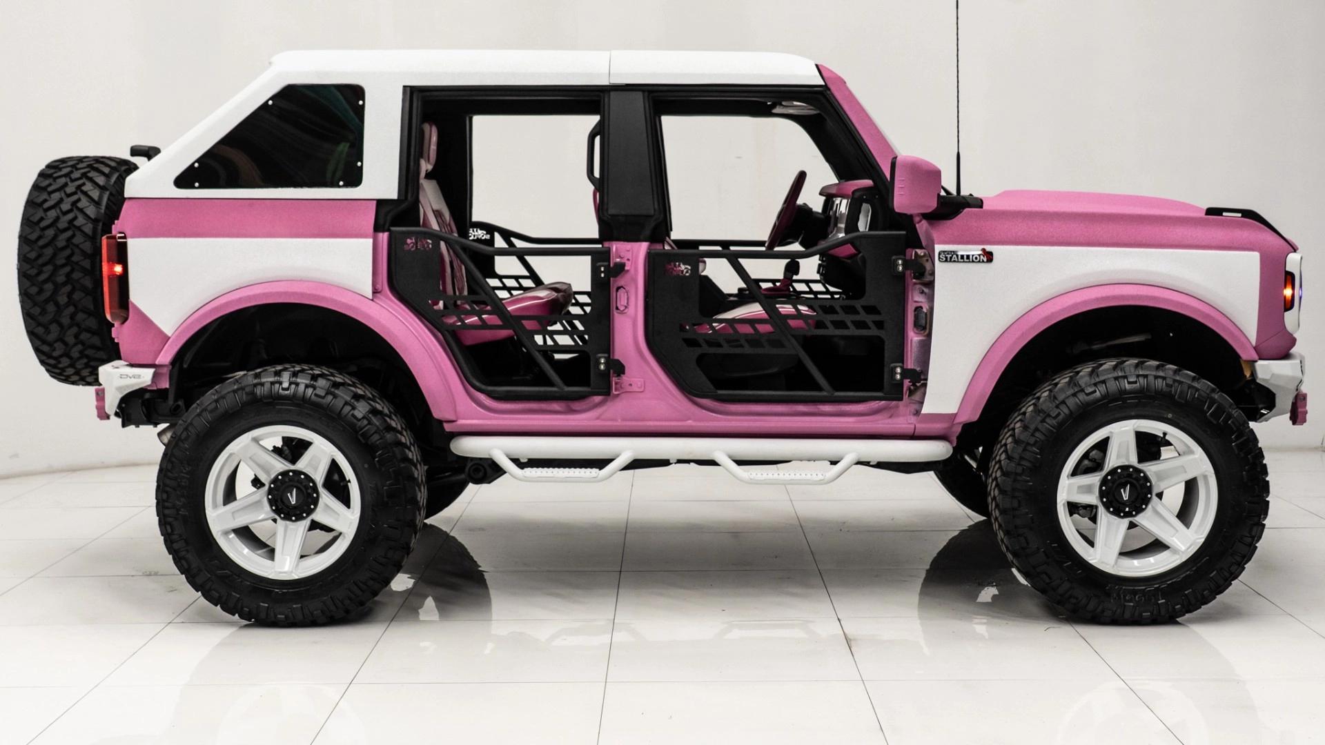2022 FORD BRONCO in Pink, photo 22 of 44