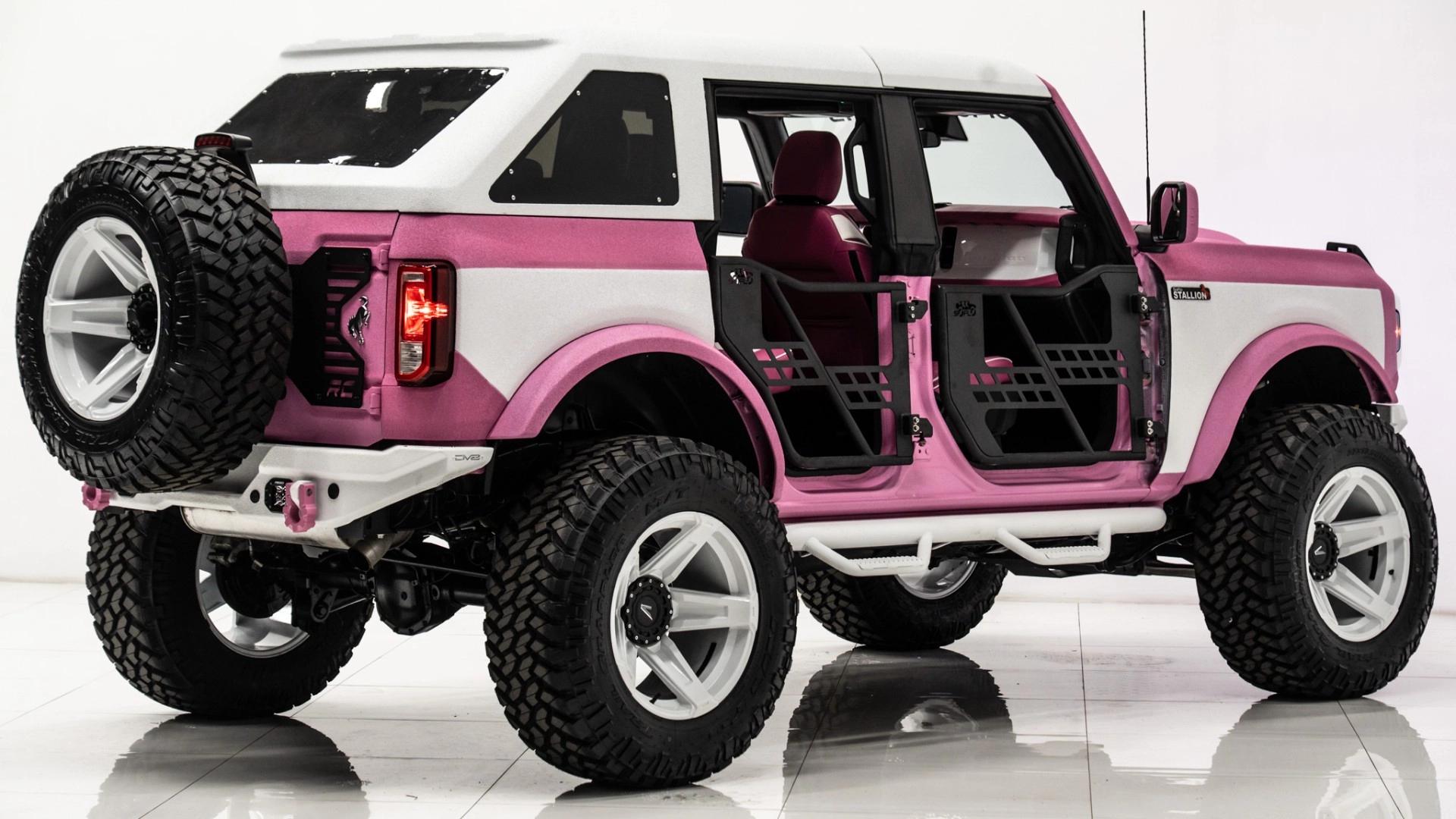 2022 FORD BRONCO in Pink, photo 23 of 44