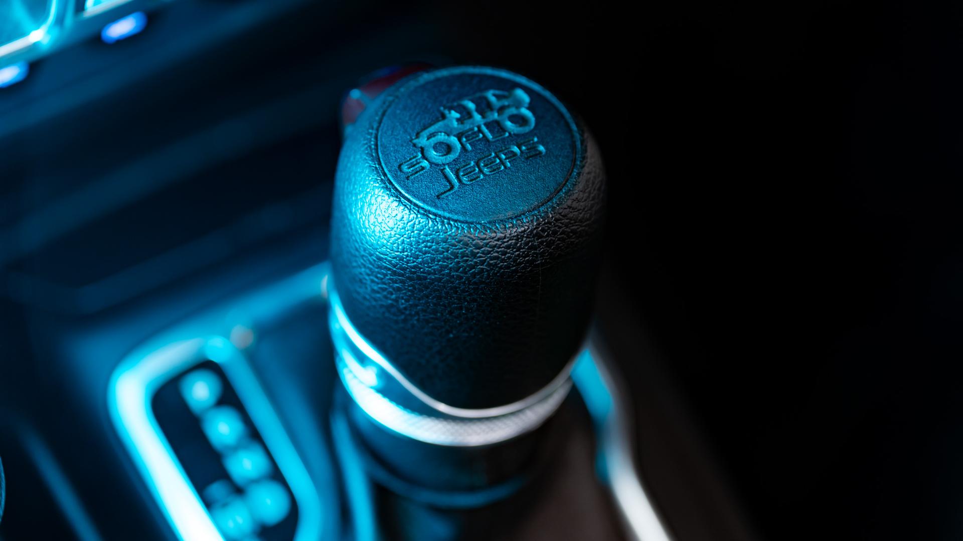 2021 JEEP GLADIATOR in Gecko, photo 18 of 60