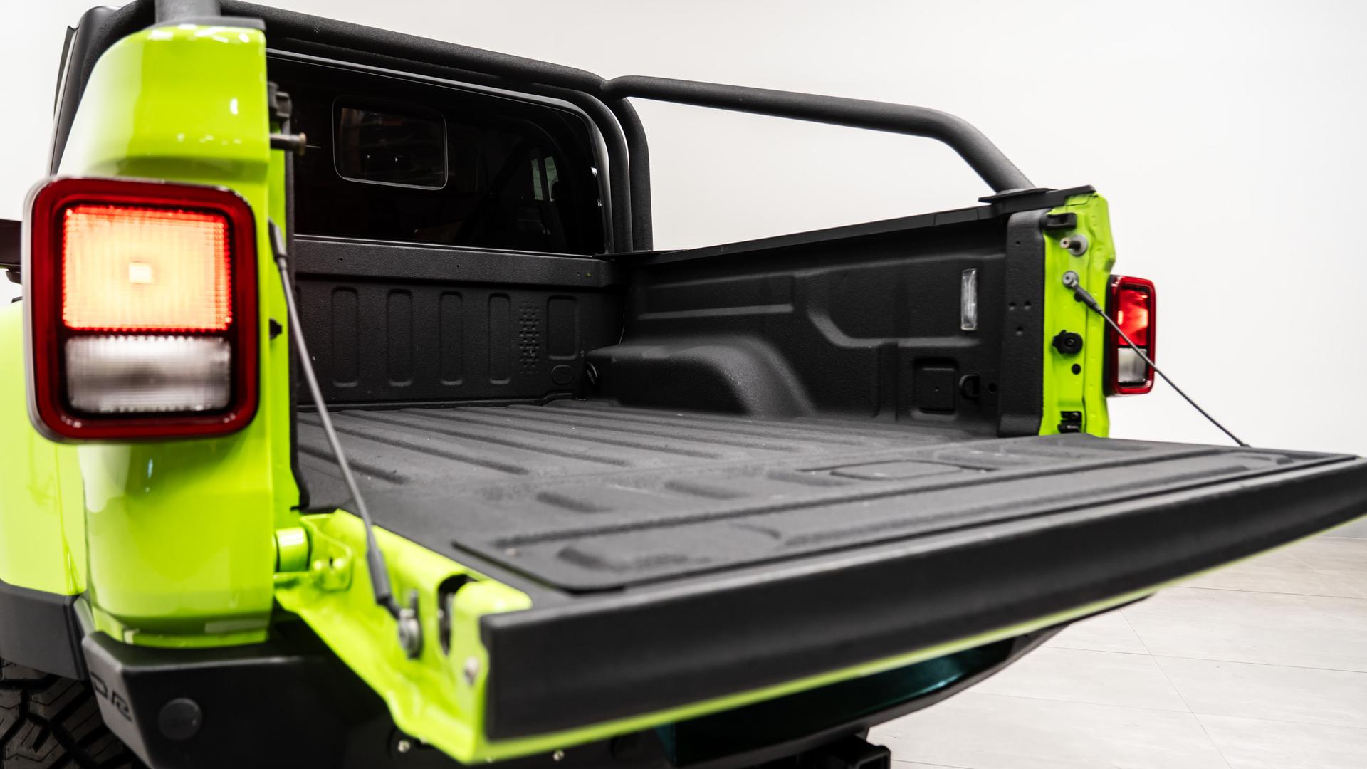 2021 JEEP GLADIATOR in Gecko, photo 49 of 60