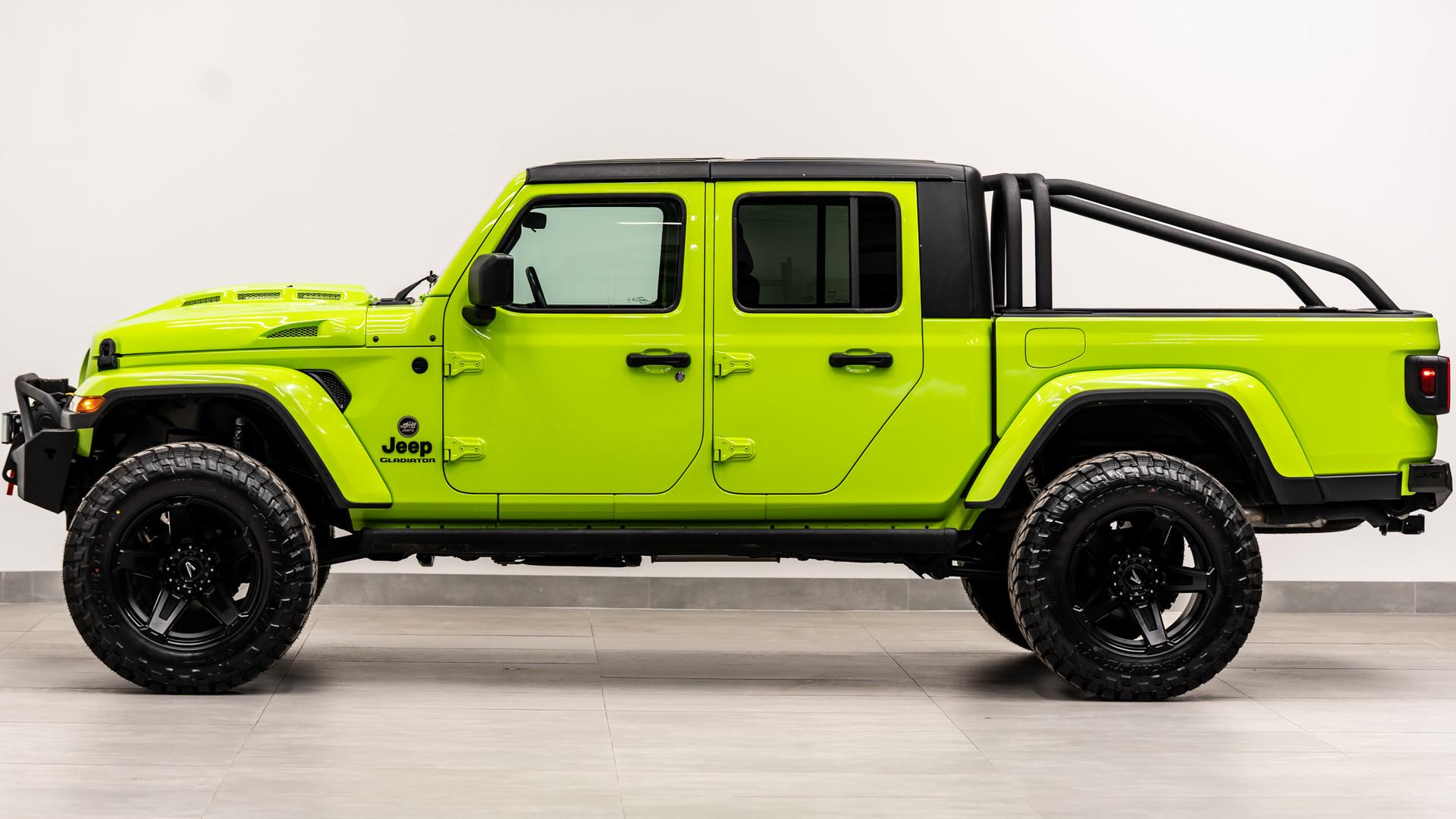 2021 JEEP GLADIATOR in Gecko, photo 11 of 60