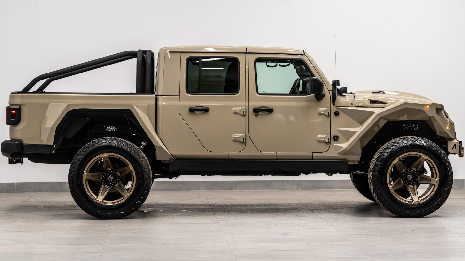 2020 JEEP GLADIATOR in Gobi, photo 8 of 60
