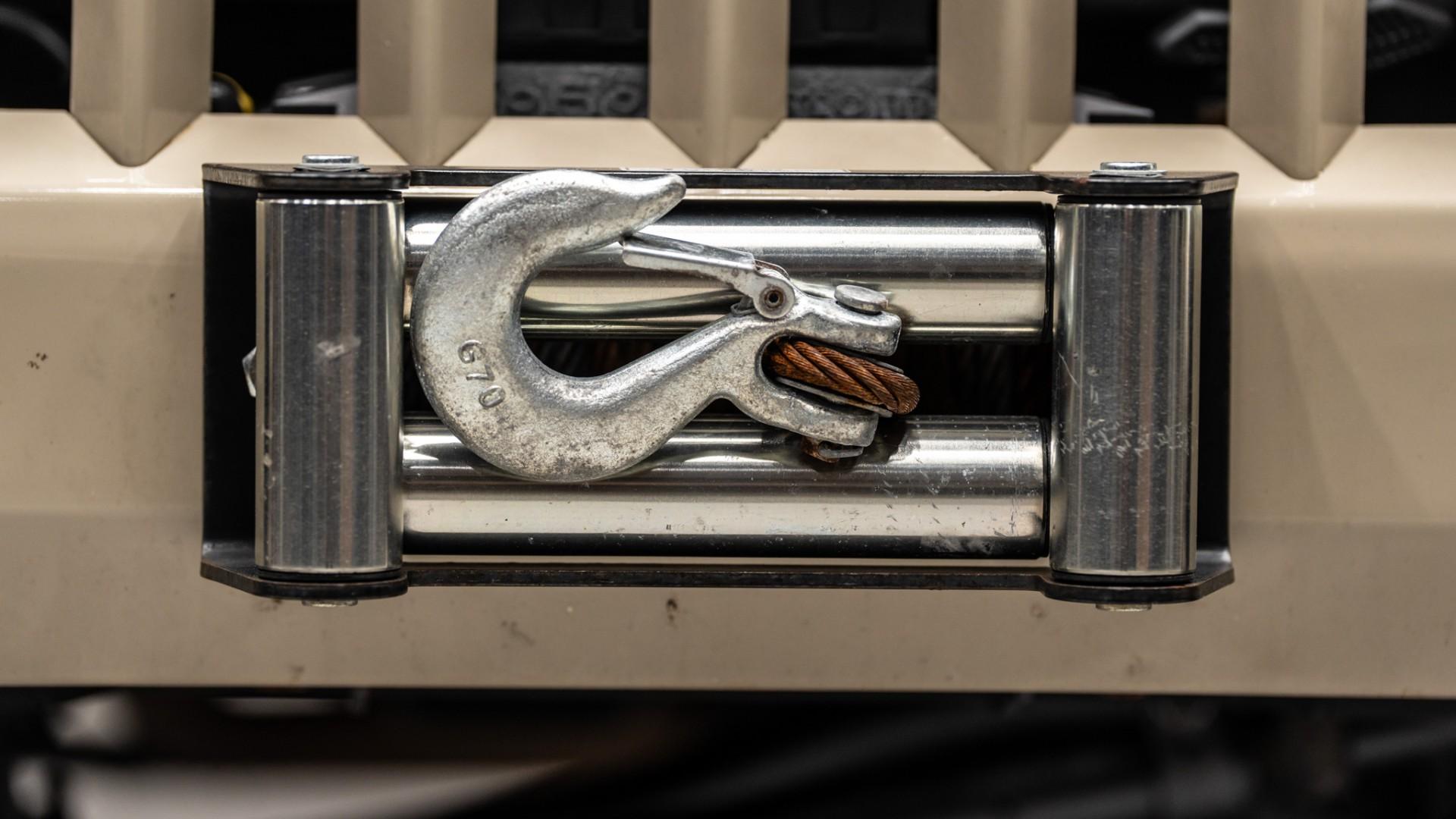 2020 JEEP GLADIATOR in Gobi, photo 18 of 60