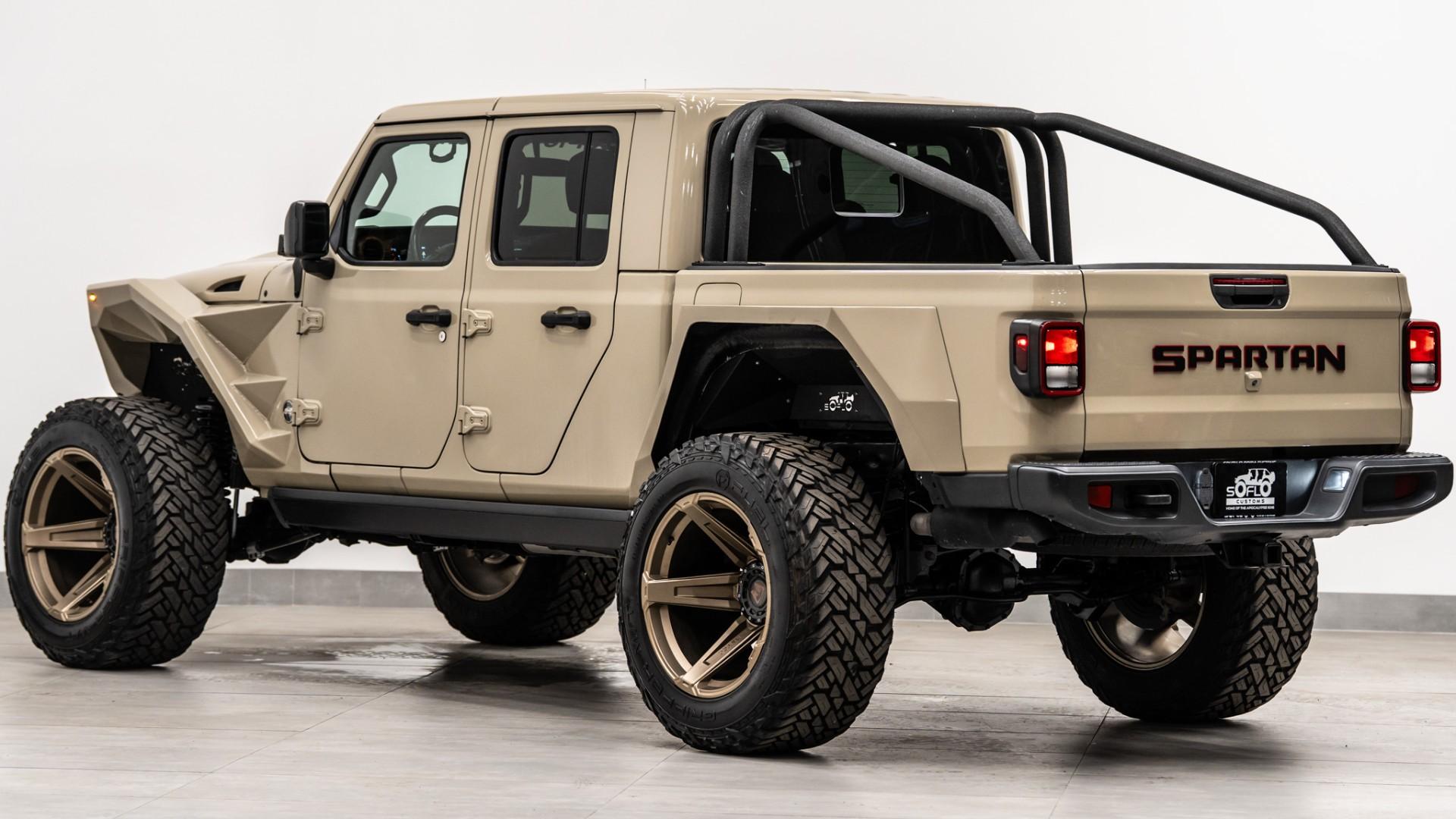 2020 JEEP GLADIATOR in Gobi, photo 11 of 60