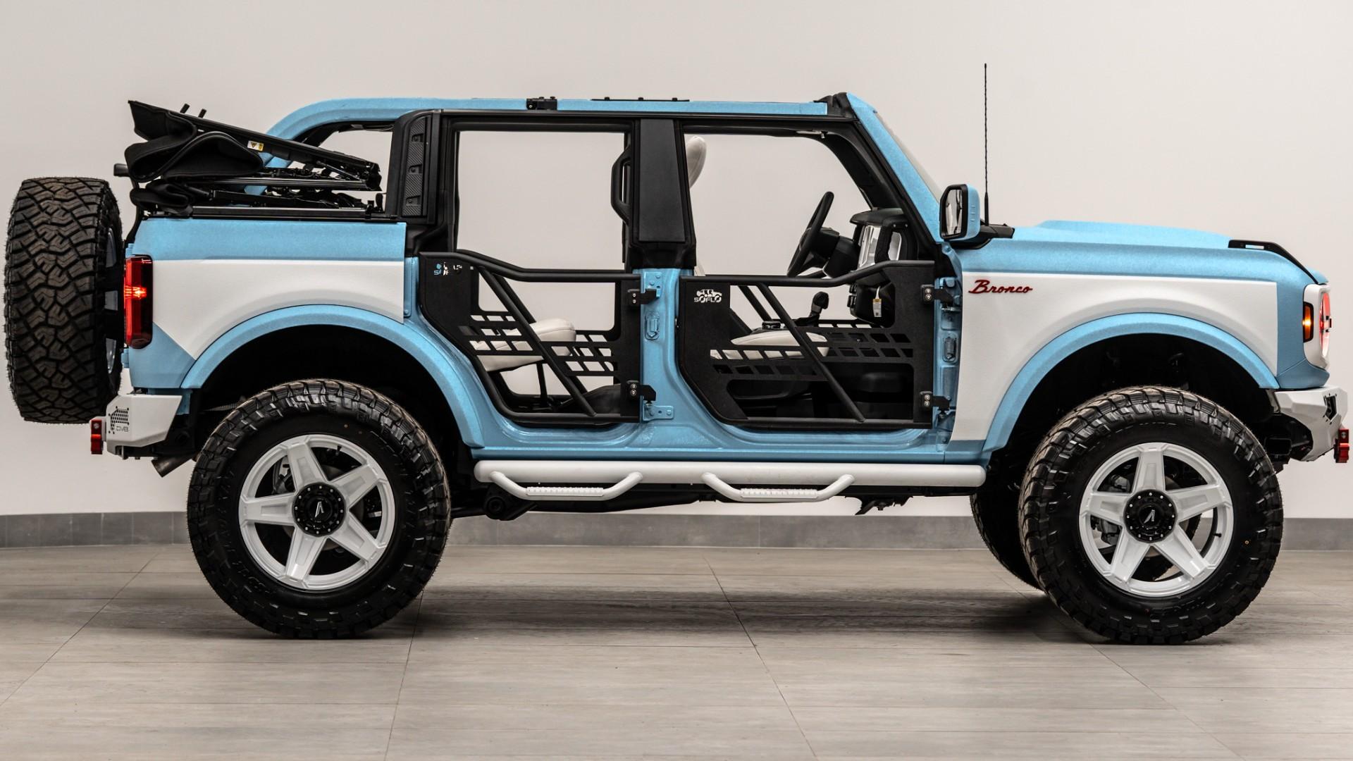 2025 FORD BRONCO in Baby Blue, photo 14 of 58