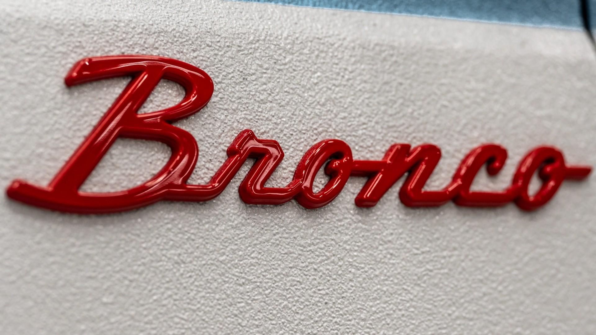 2025 FORD BRONCO in Baby Blue, photo 56 of 58