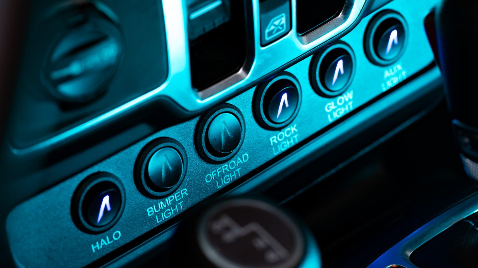 2025 JEEP GLADIATOR in Black, photo 20 of 56