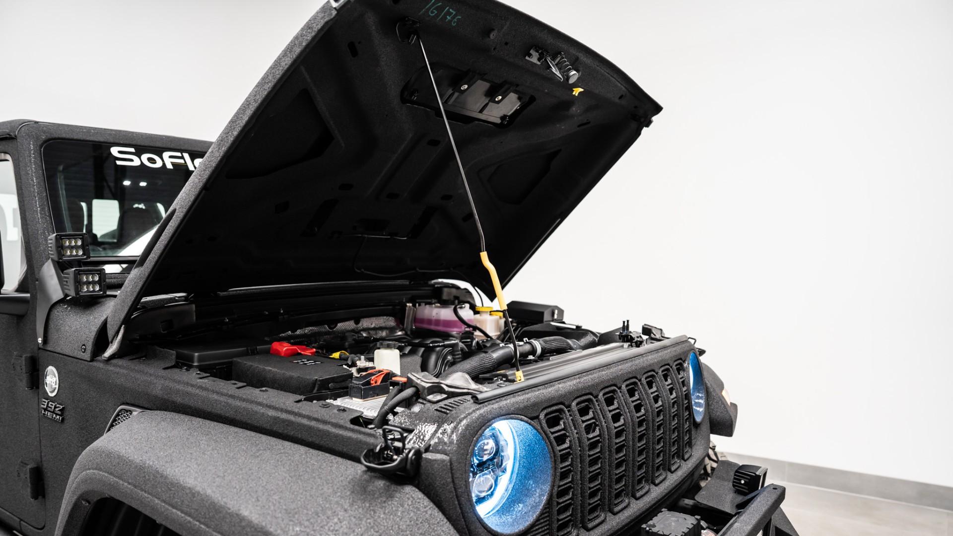 2025 JEEP GLADIATOR in Black, photo 35 of 56