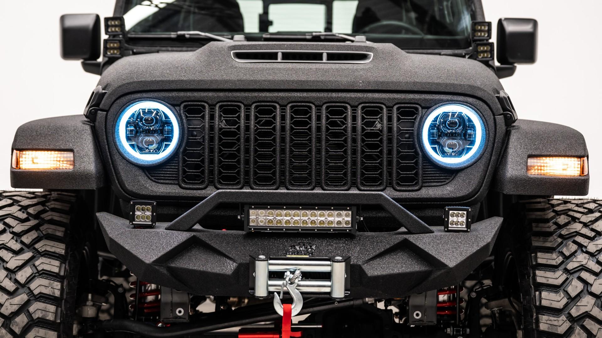 2025 JEEP GLADIATOR in Black, photo 42 of 56