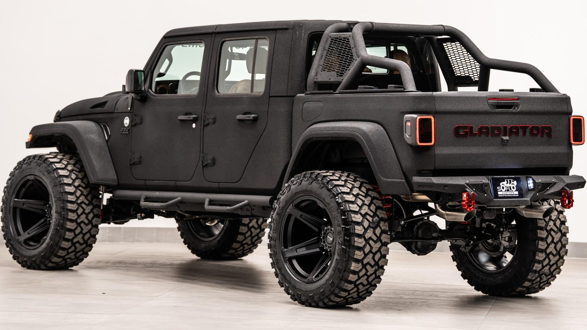 2025 JEEP GLADIATOR in Black, photo 10 of 56
