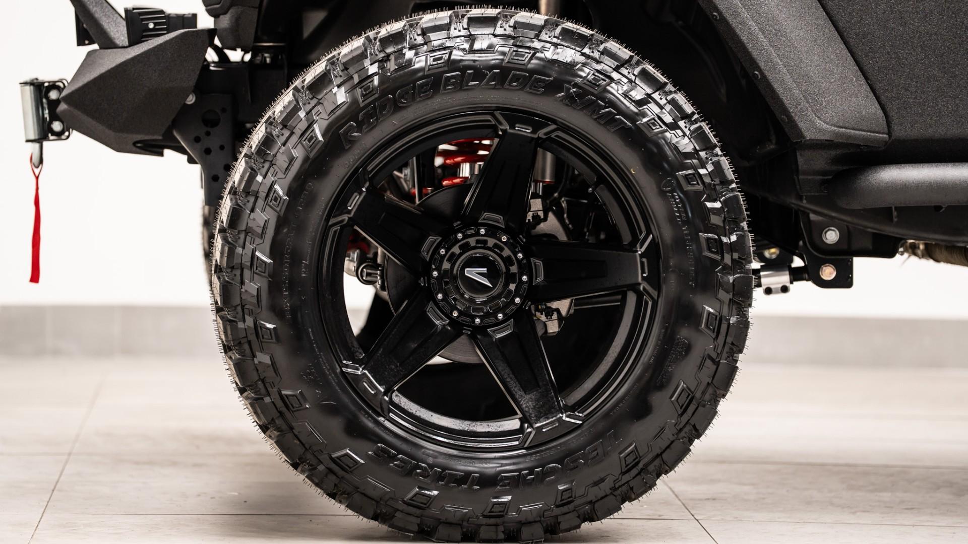 2025 JEEP GLADIATOR in Black, photo 50 of 56