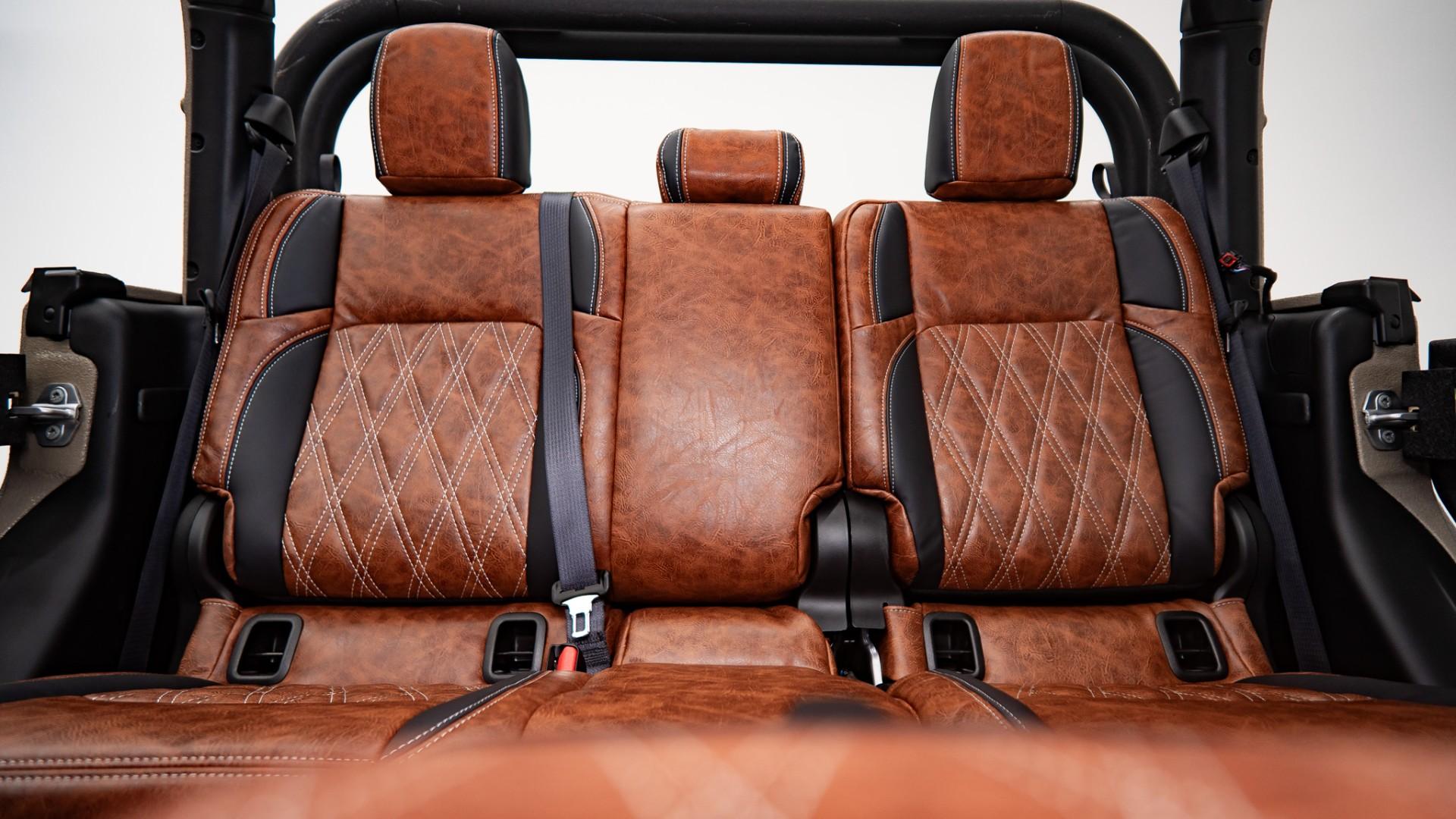 2026 JEEP GLADIATOR in Tan, photo 18 of 55