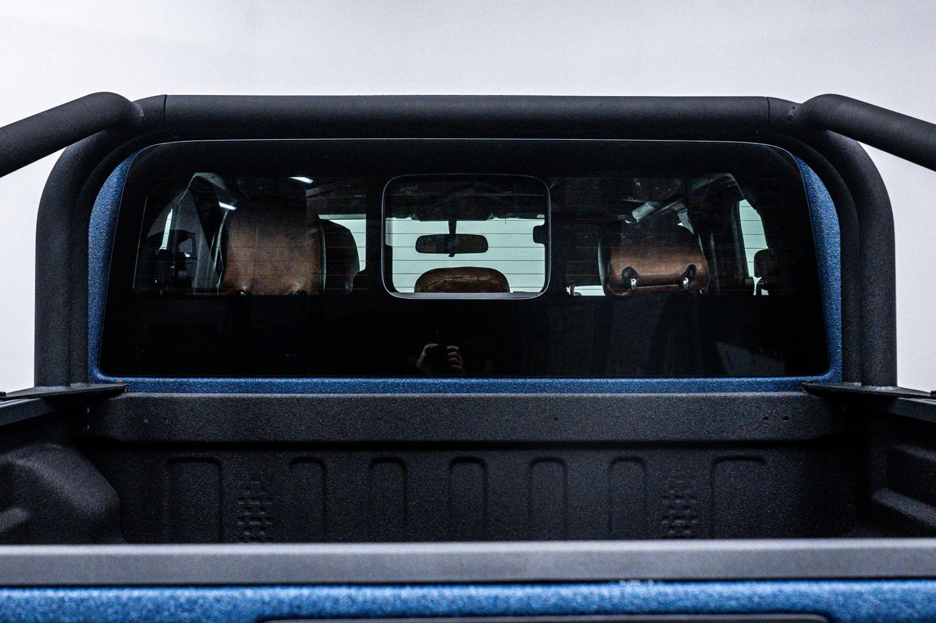 2026 JEEP GLADIATOR in Navy, photo 56 of 58