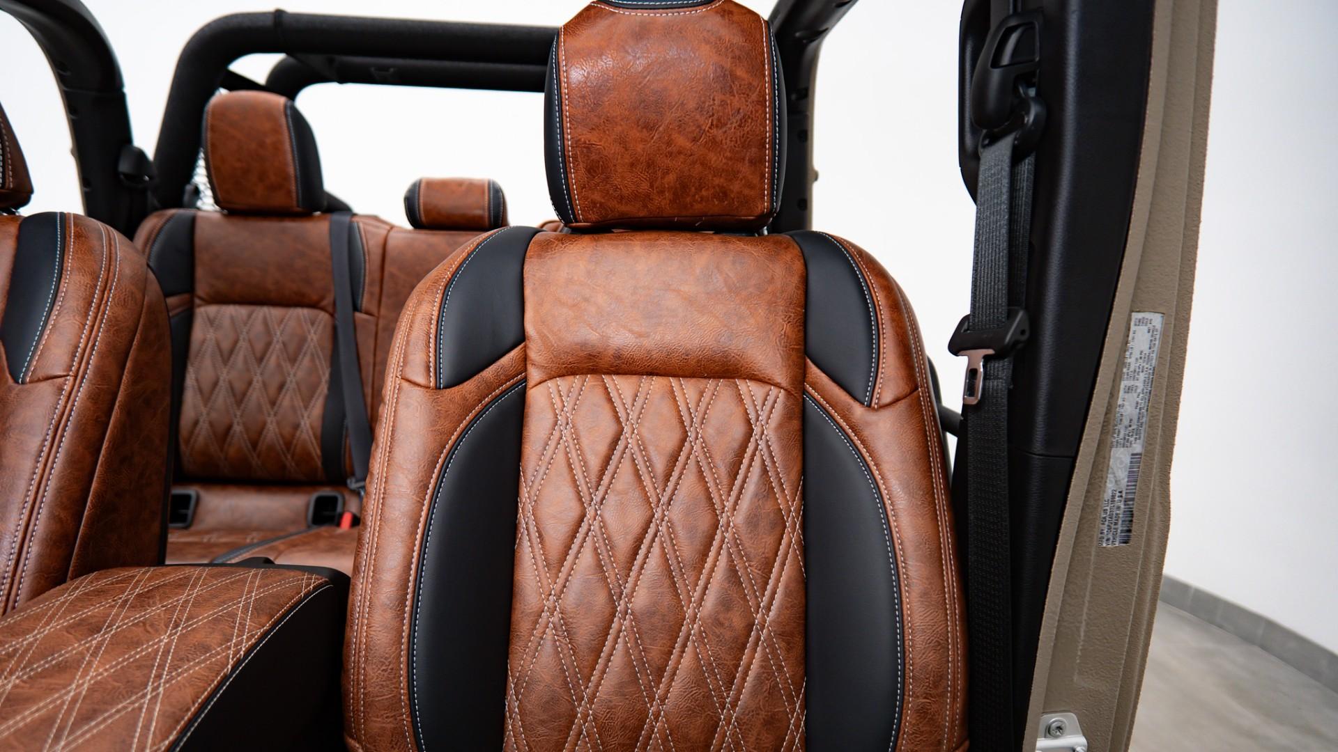 2026 JEEP GLADIATOR in Tan, photo 35 of 59