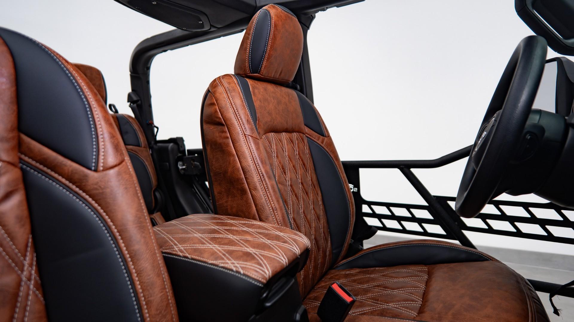2026 JEEP GLADIATOR in Black, photo 35 of 58