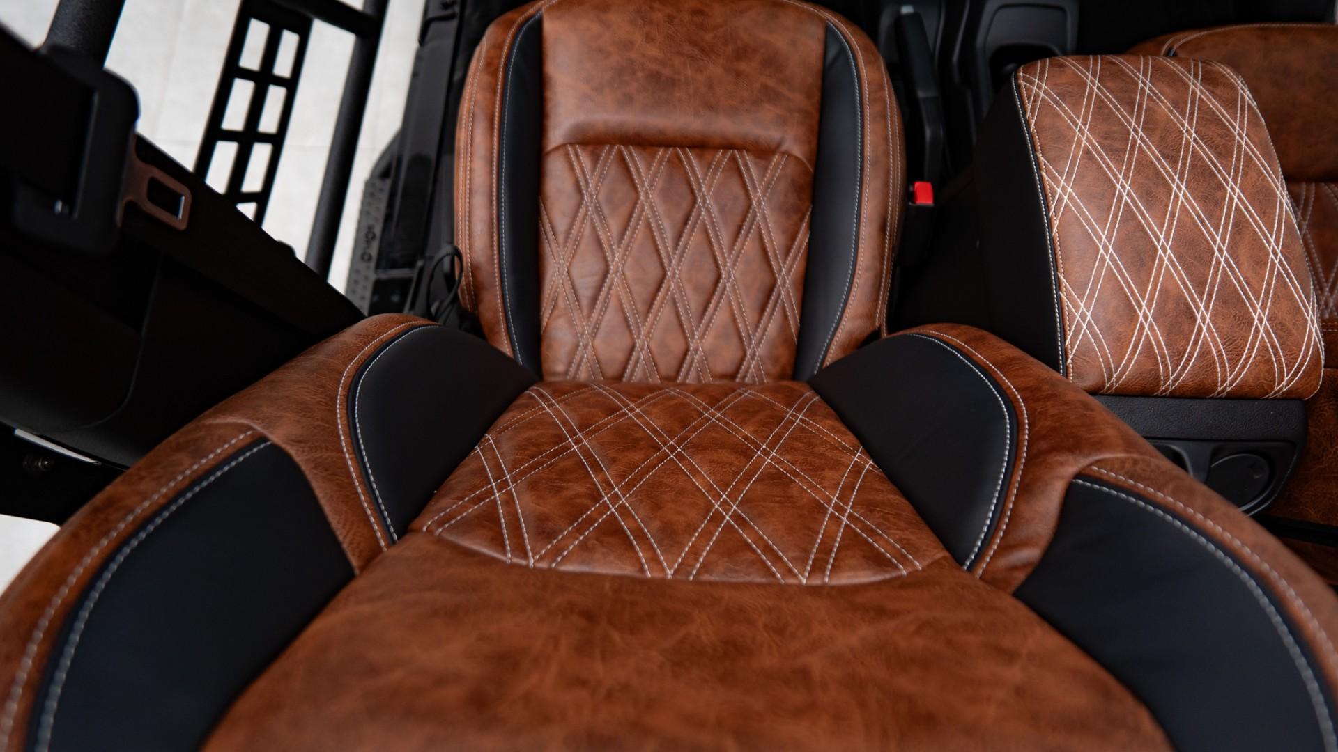 2026 JEEP GLADIATOR in Black, photo 39 of 58