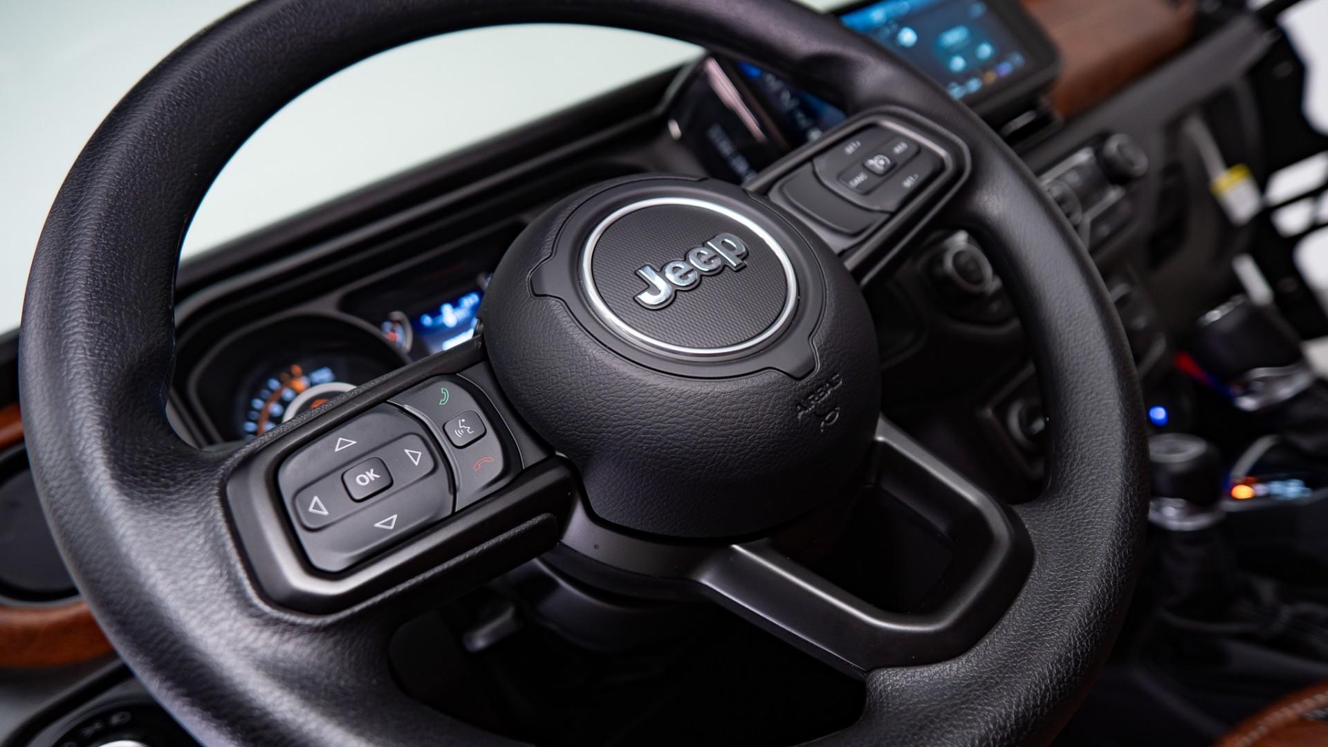 2026 JEEP GLADIATOR in Black, photo 48 of 58