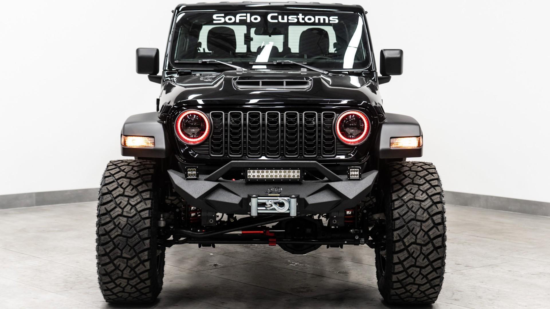 2026 JEEP GLADIATOR in Black, photo 18 of 58