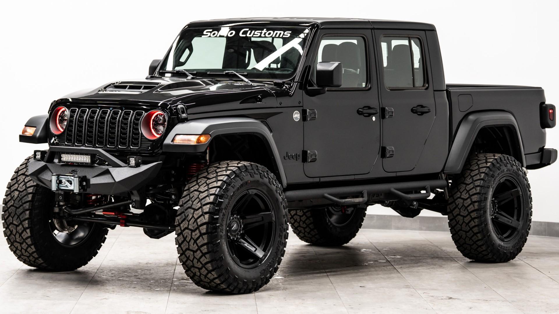 2026 JEEP GLADIATOR in Black, photo 4 of 5