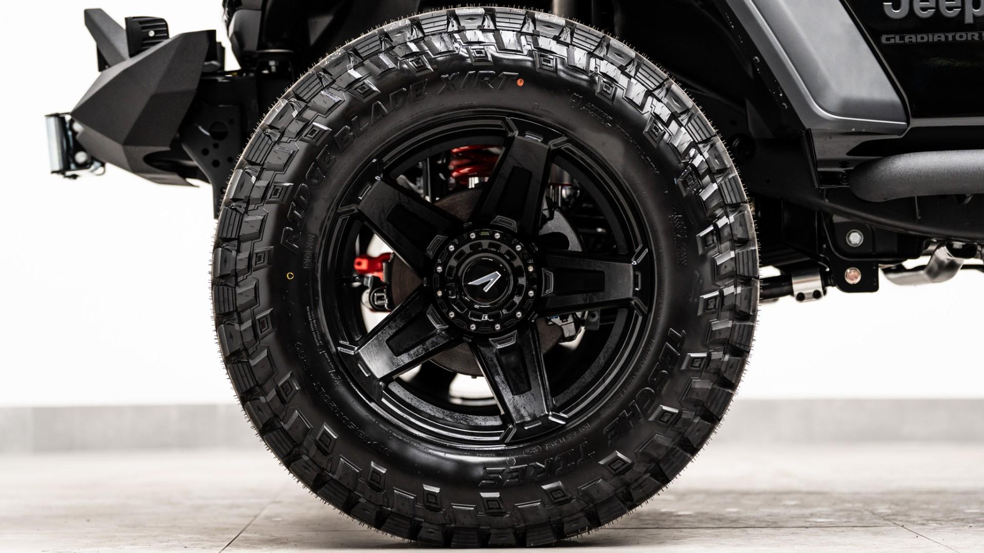 2026 JEEP GLADIATOR in Black, photo 16 of 58