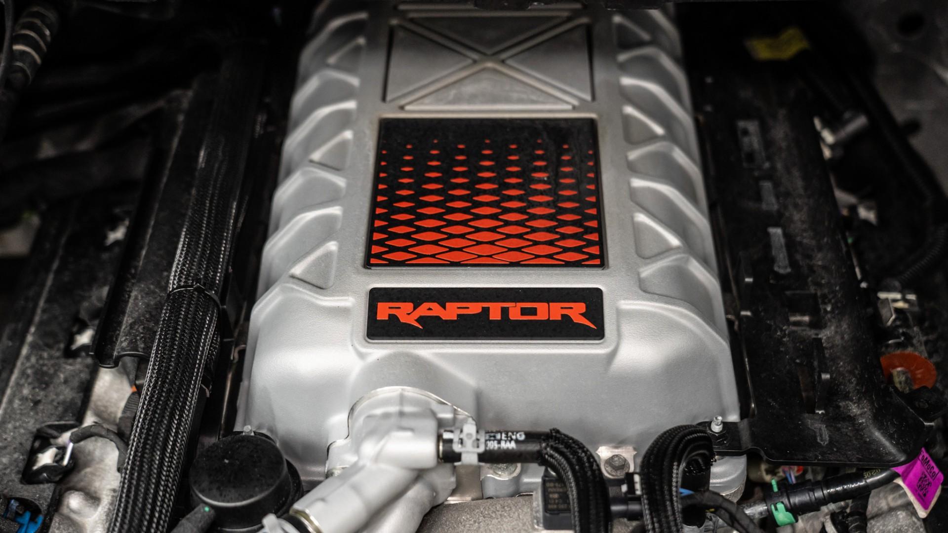 2025 FORD F-150 RAPTOR R in Black, photo 46 of 49