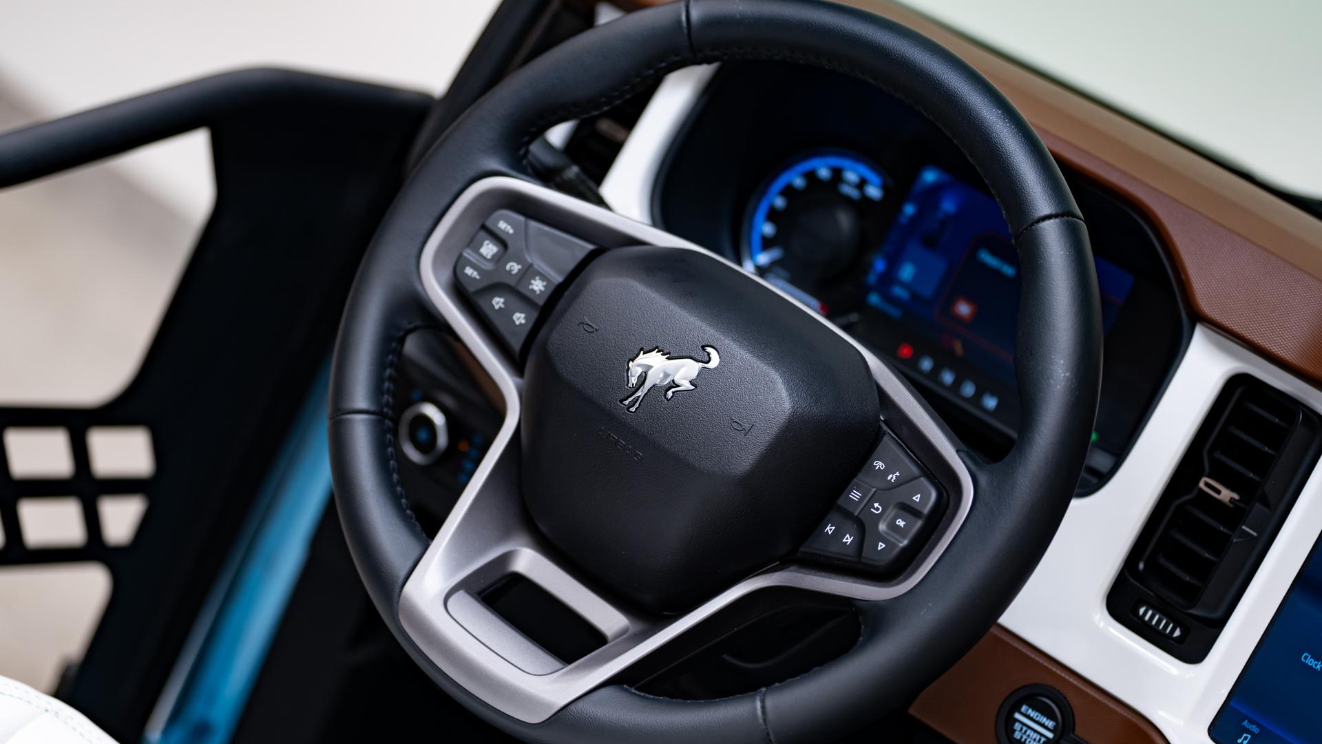 2024 FORD BRONCO in Baby Blue, photo 20 of 50