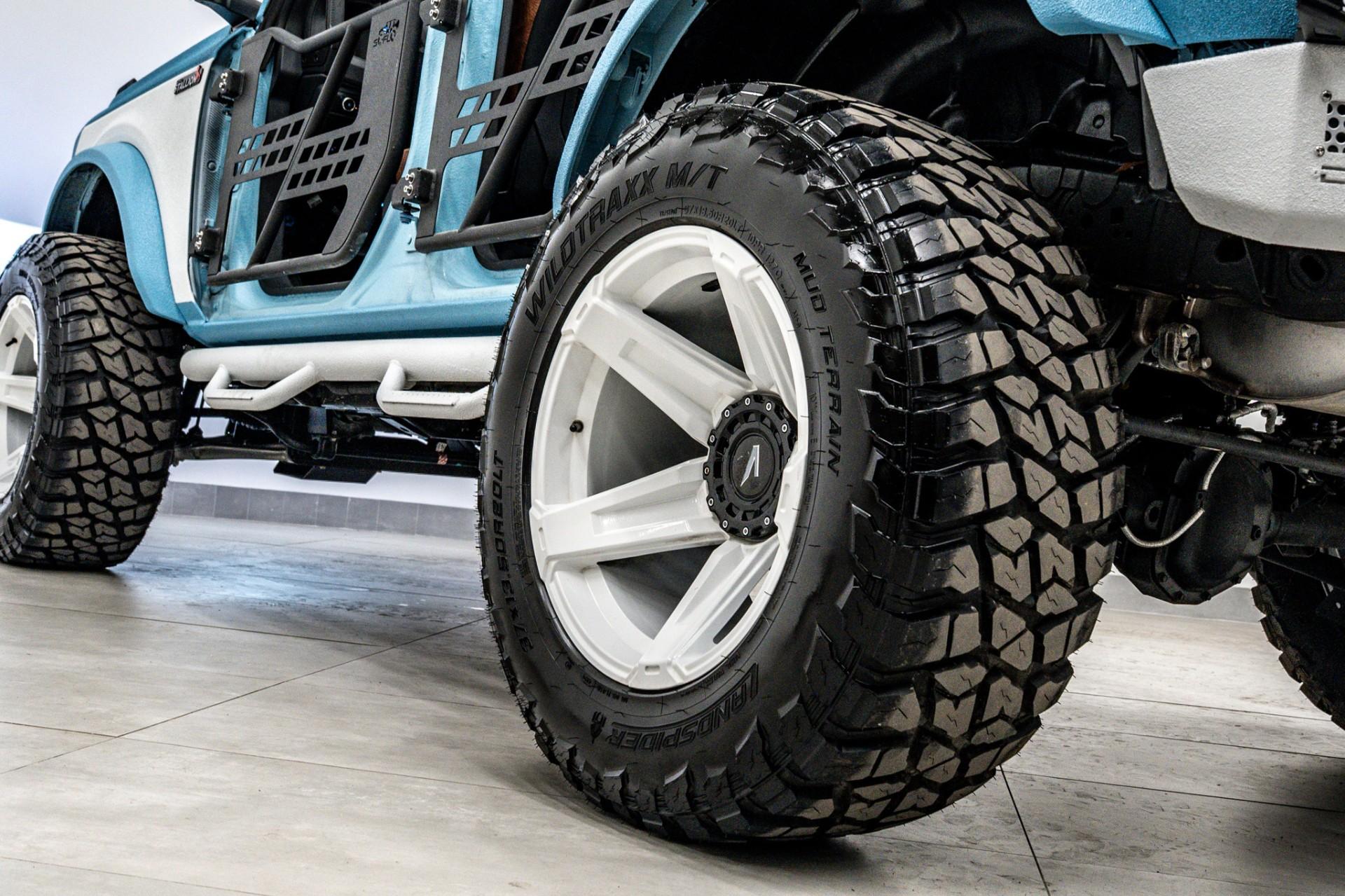 2024 FORD BRONCO in Baby Blue, photo 52 of 60