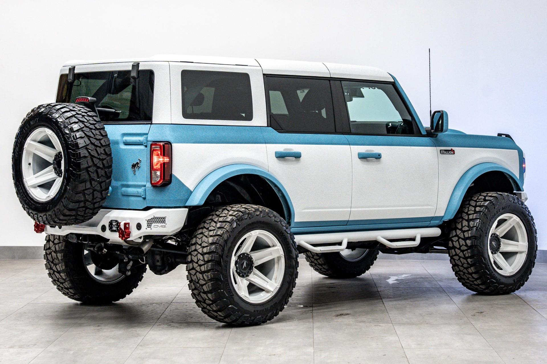 2024 FORD BRONCO in Baby Blue, photo 7 of 60