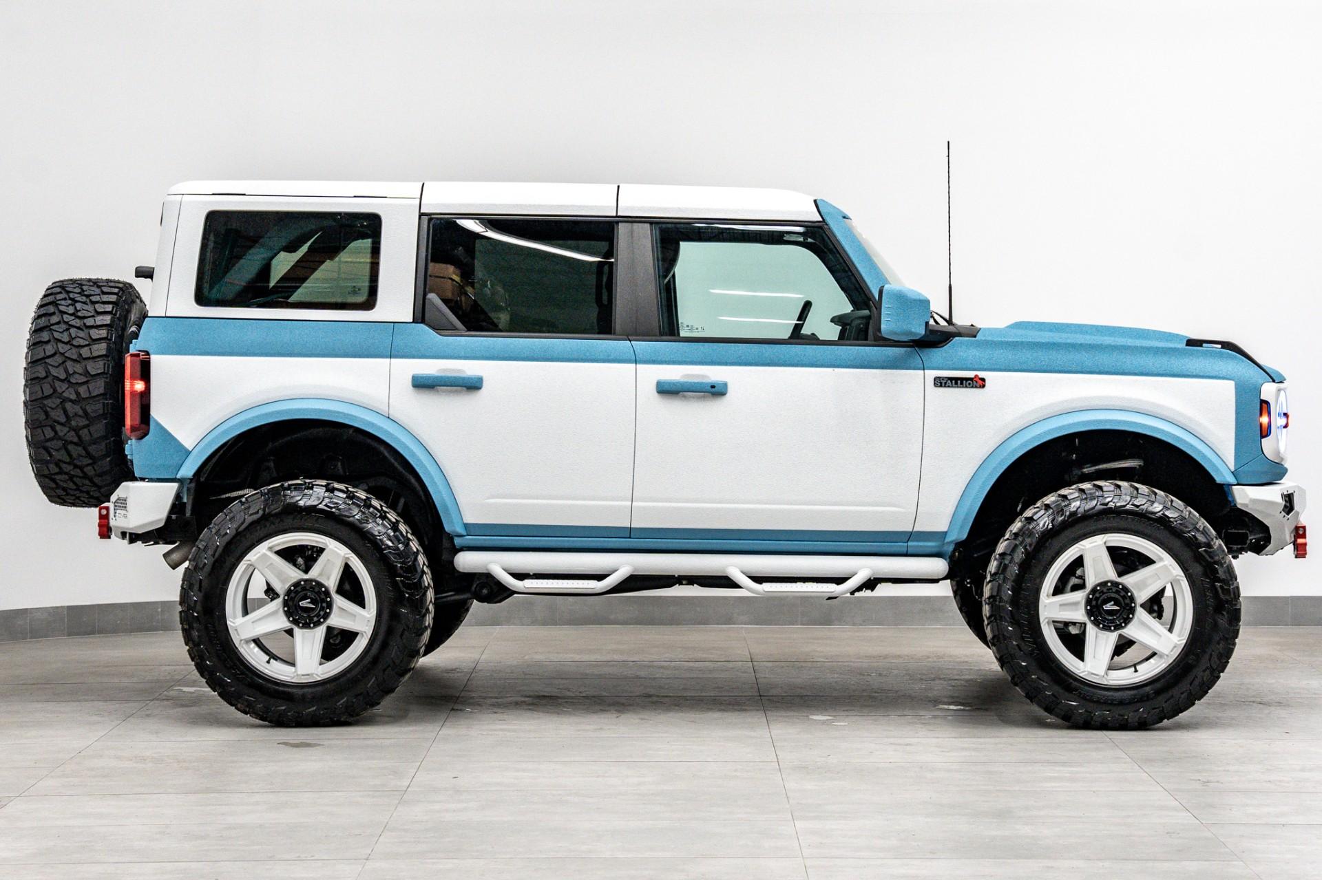 2024 FORD BRONCO in Baby Blue, photo 6 of 60