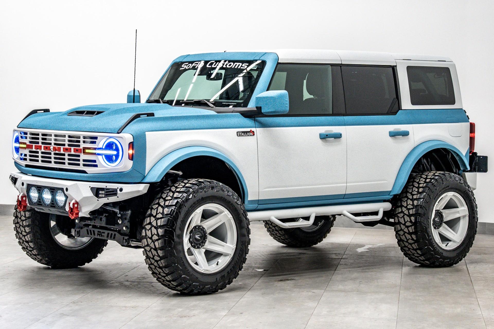 2024 FORD BRONCO in Baby Blue, photo 11 of 60