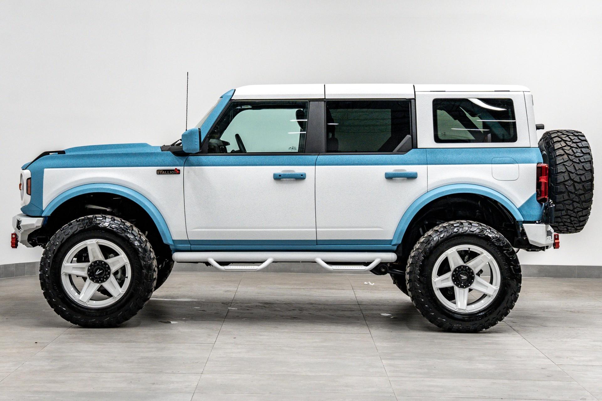 2024 FORD BRONCO in Baby Blue, photo 10 of 60