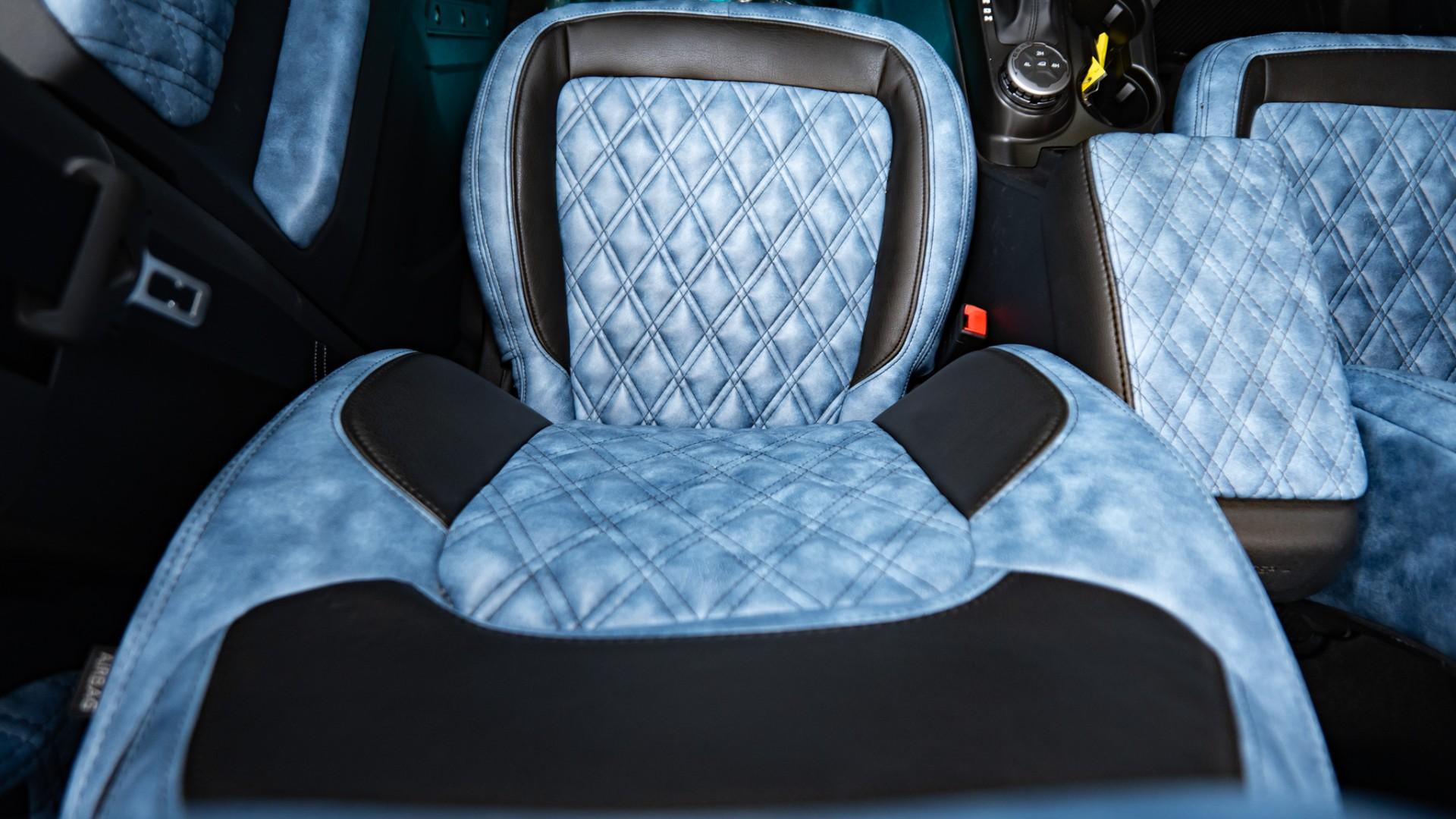 2023 FORD BRONCO in Blue, photo 17 of 59
