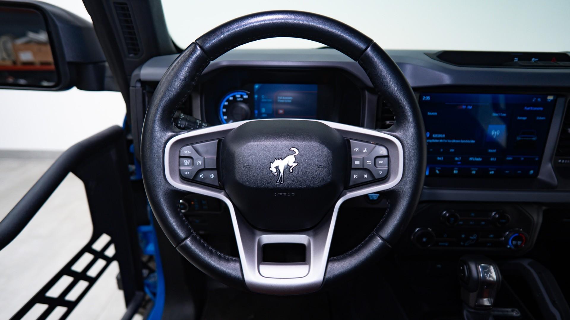 2024 FORD BRONCO in Pepsi Blue, photo 17 of 52