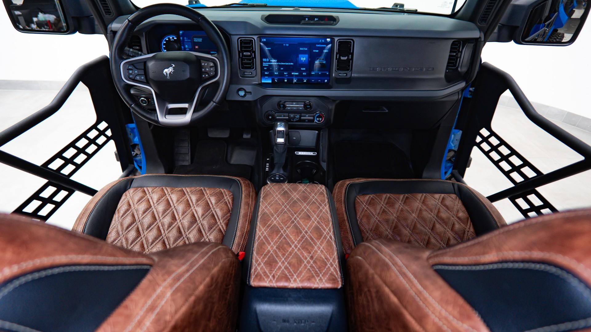 2024 FORD BRONCO in Pepsi Blue, photo 2 of 52