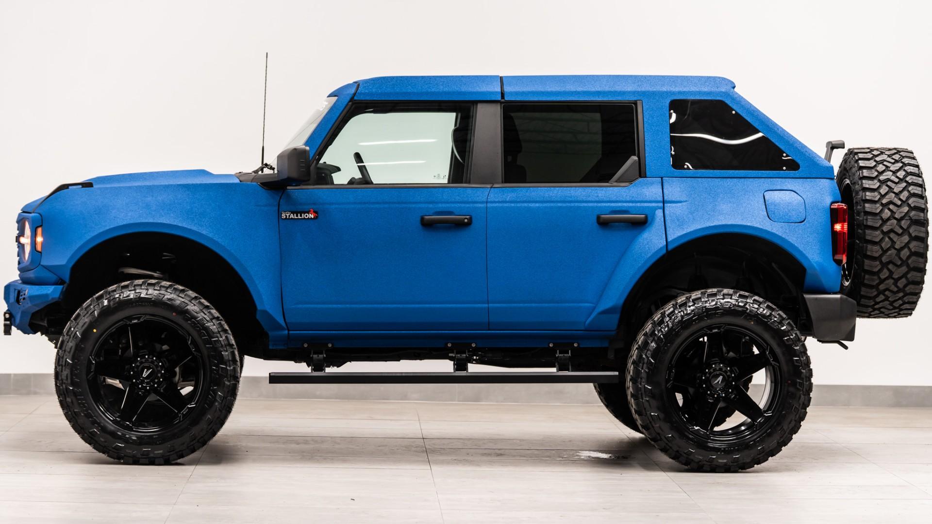 2024 FORD BRONCO in Pepsi Blue, photo 12 of 52