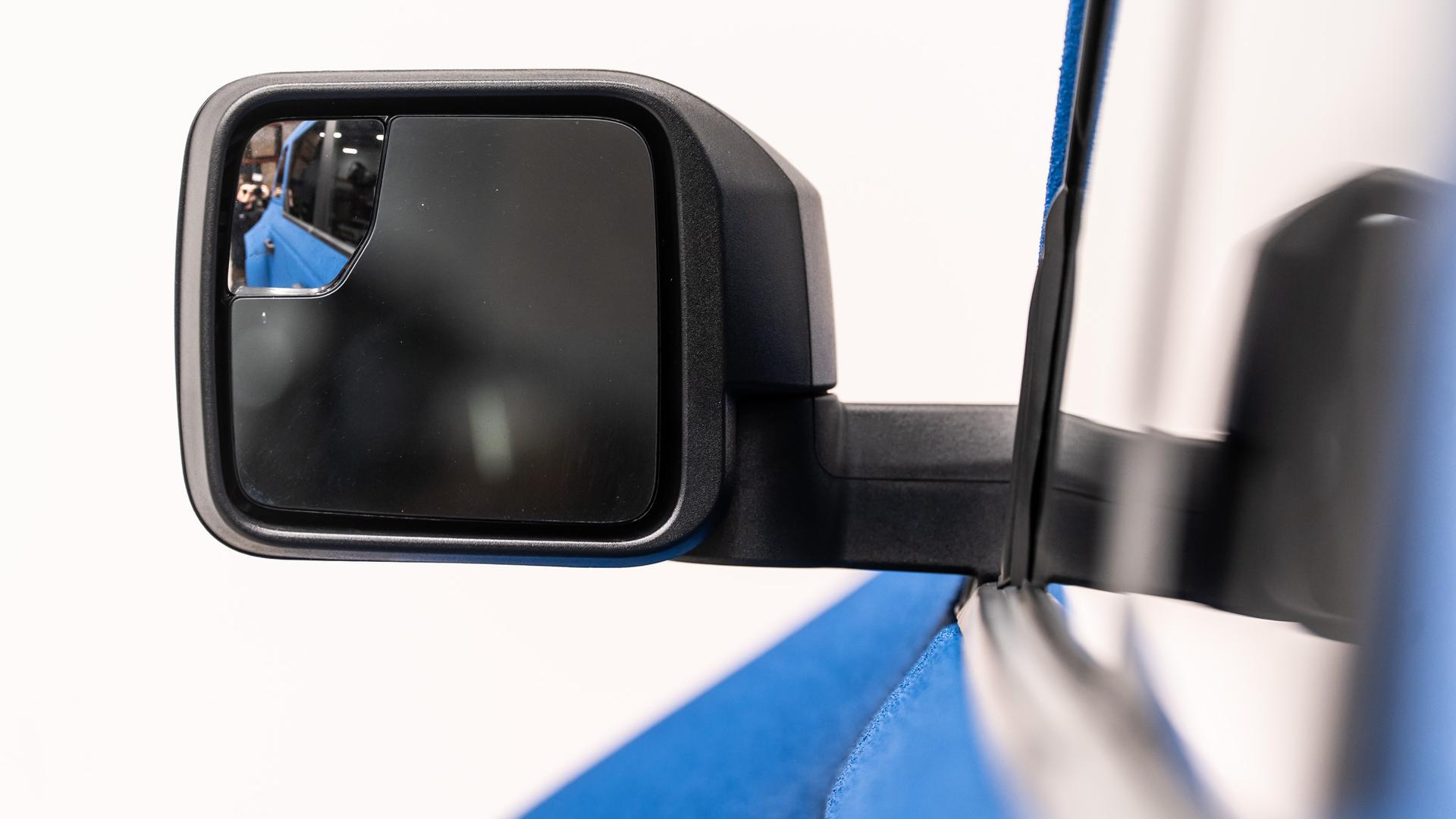 2024 FORD BRONCO in Pepsi Blue, photo 40 of 52