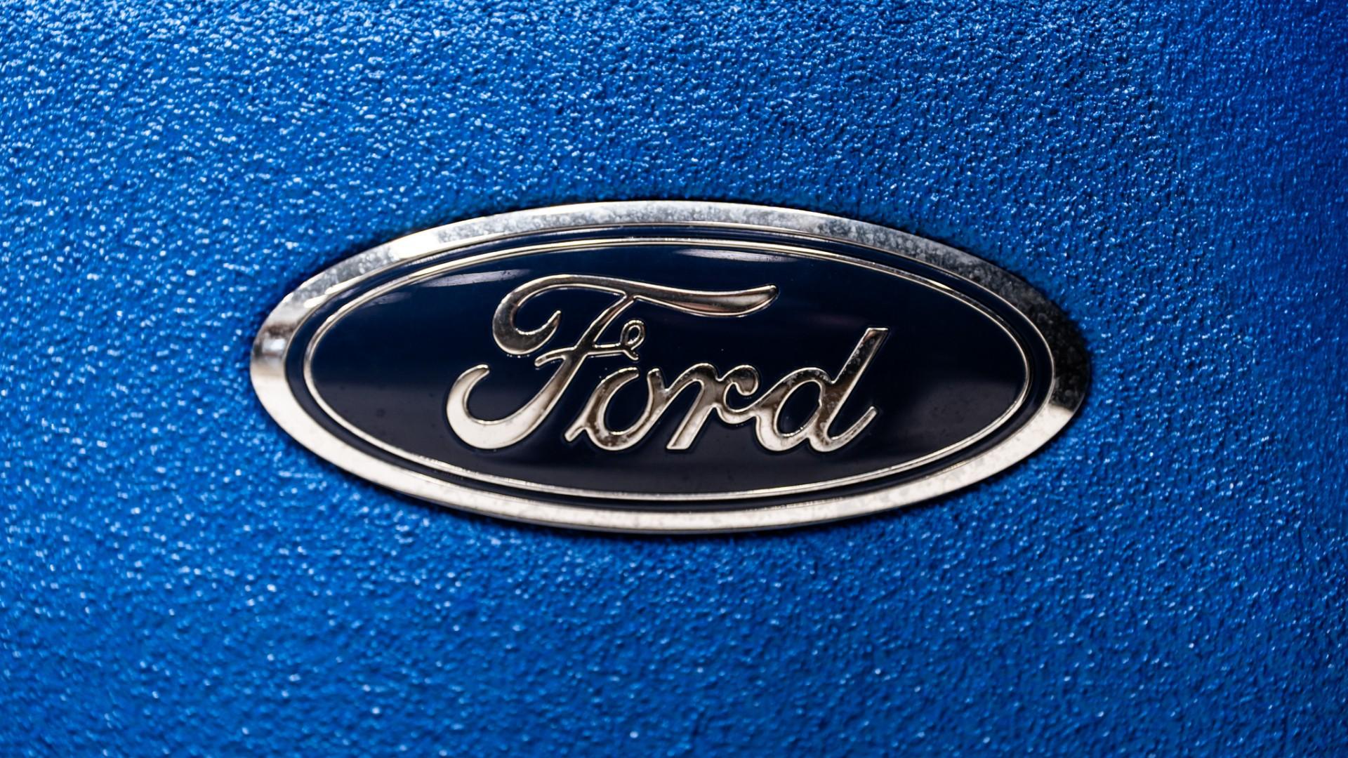 2024 FORD BRONCO in Pepsi Blue, photo 41 of 52