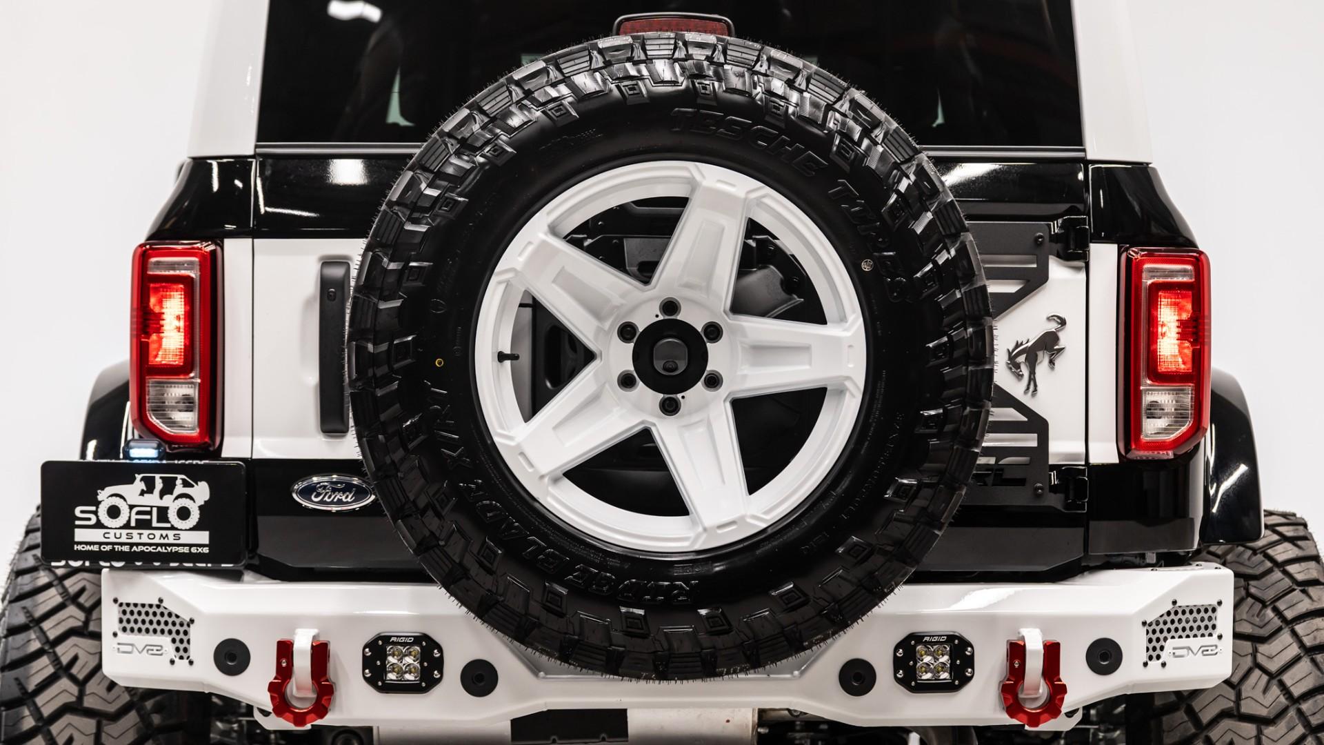2025 FORD BRONCO in Black, photo 54 of 59