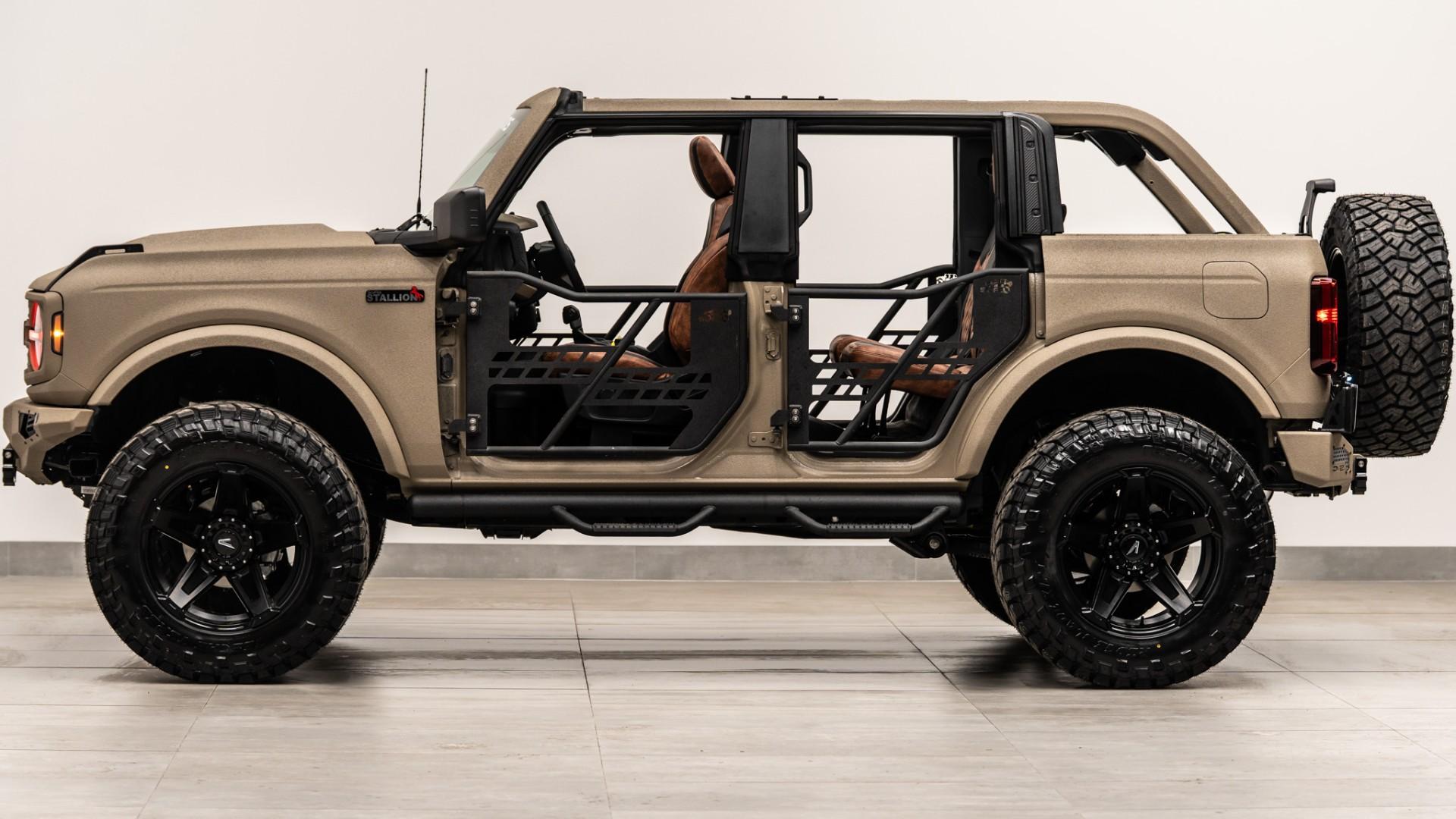 2025 FORD BRONCO in Tan, photo 17 of 60