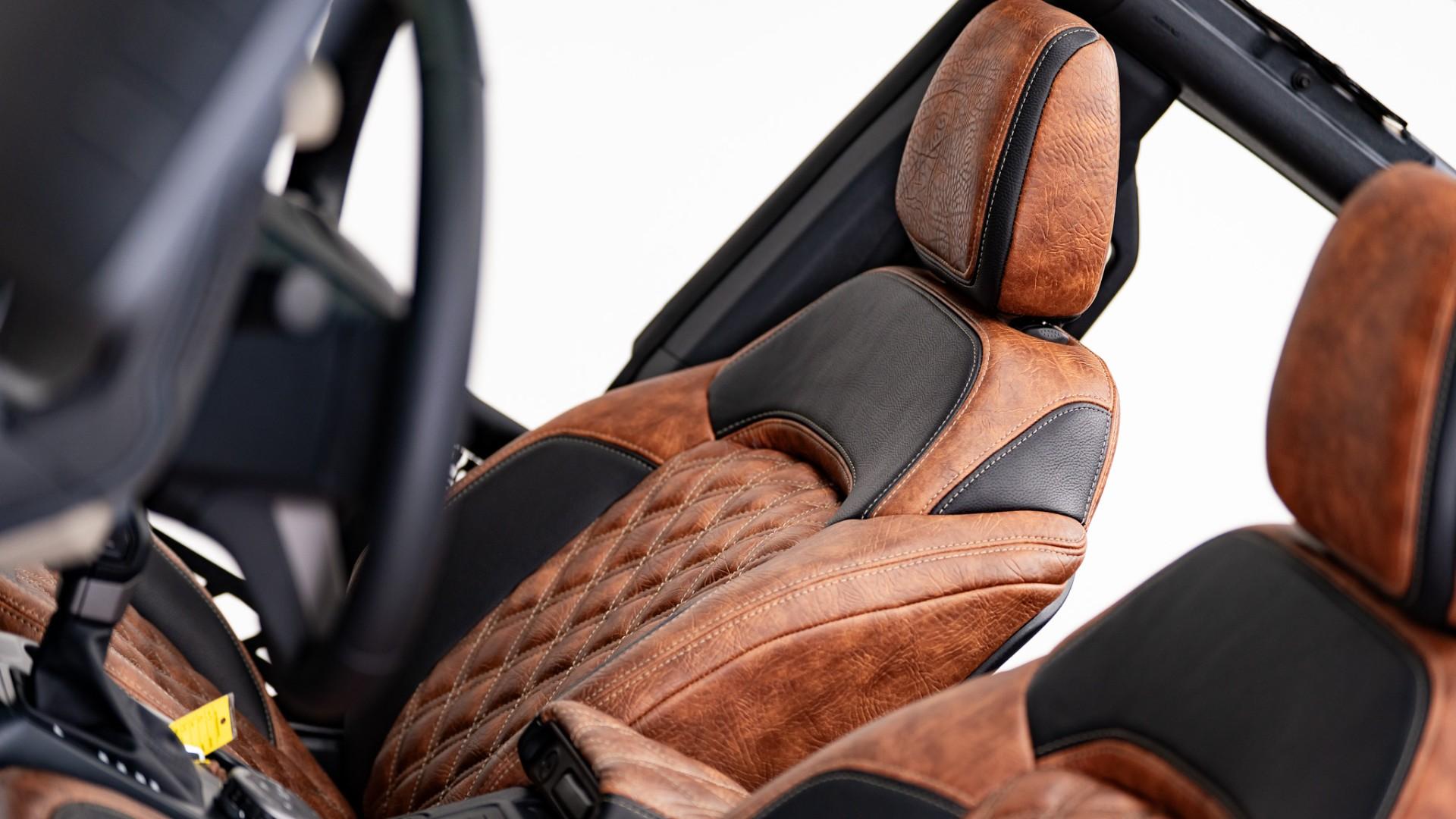 2025 FORD BRONCO in Tan, photo 31 of 60