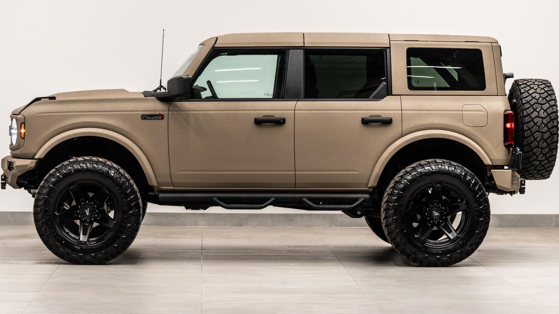 2025 FORD BRONCO in Tan, photo 11 of 60
