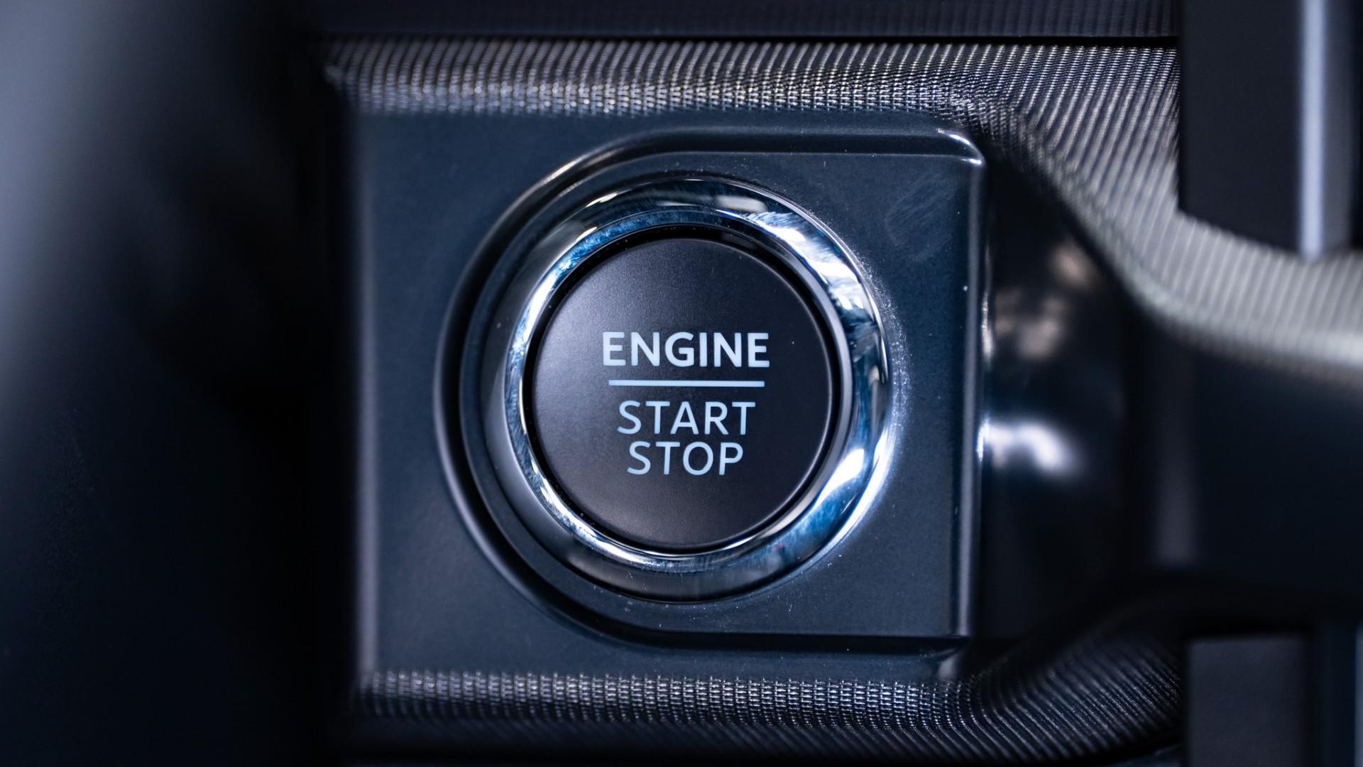 2024 FORD F-150 LARIAT in Black, photo 42 of 45