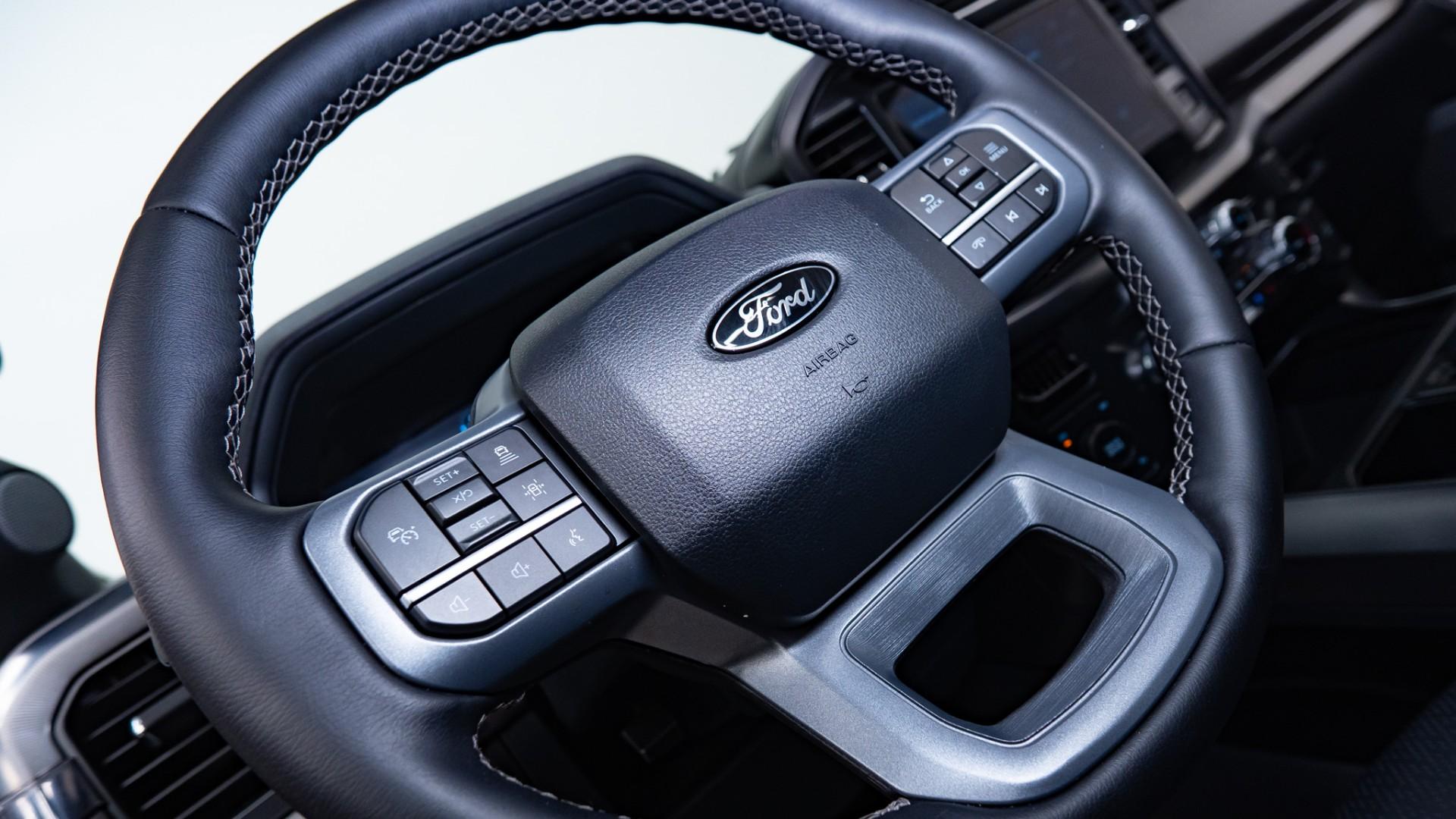 2024 FORD F-150 LARIAT in Black, photo 28 of 45