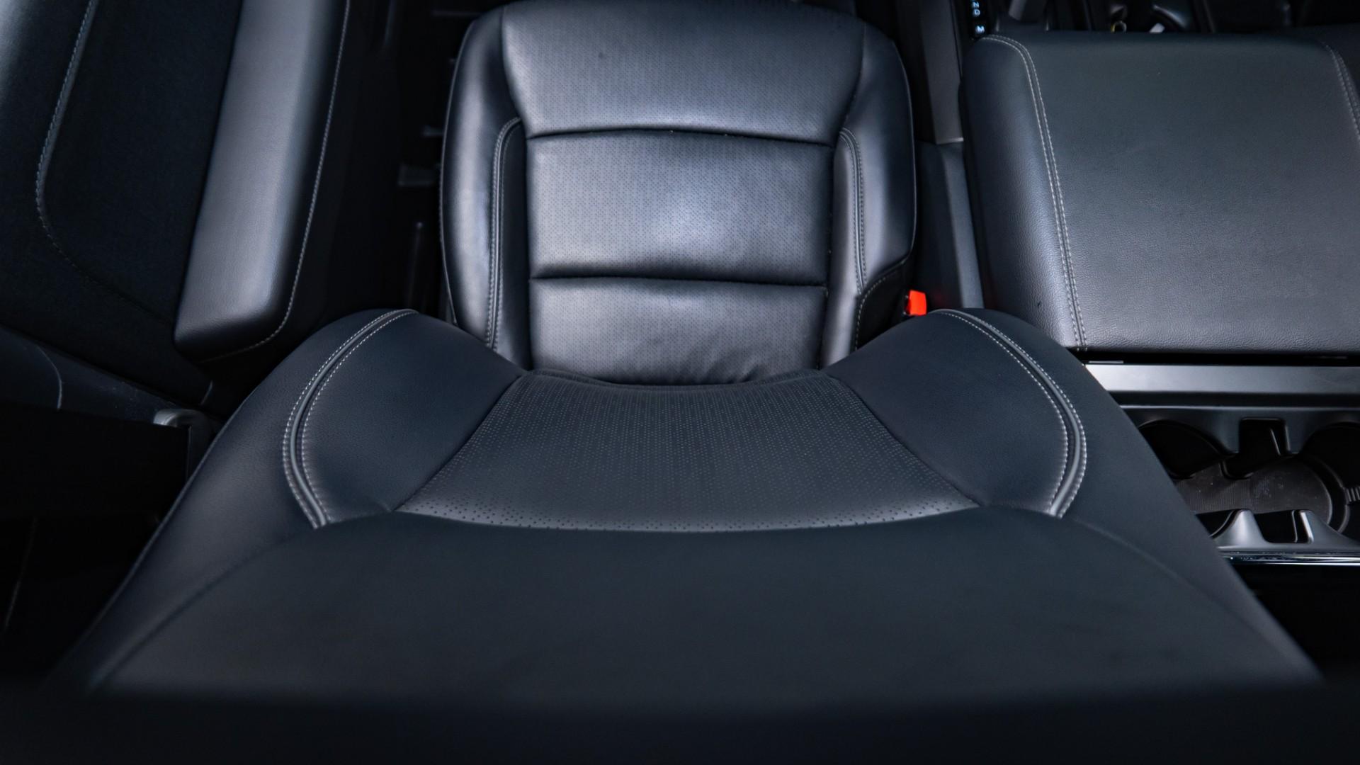 2024 FORD F-150 LARIAT in Black, photo 34 of 45