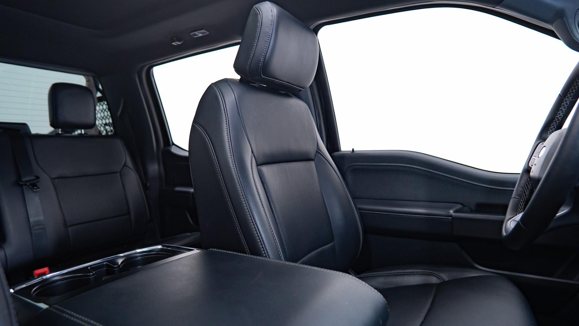 2024 FORD F-150 LARIAT in Black, photo 38 of 45