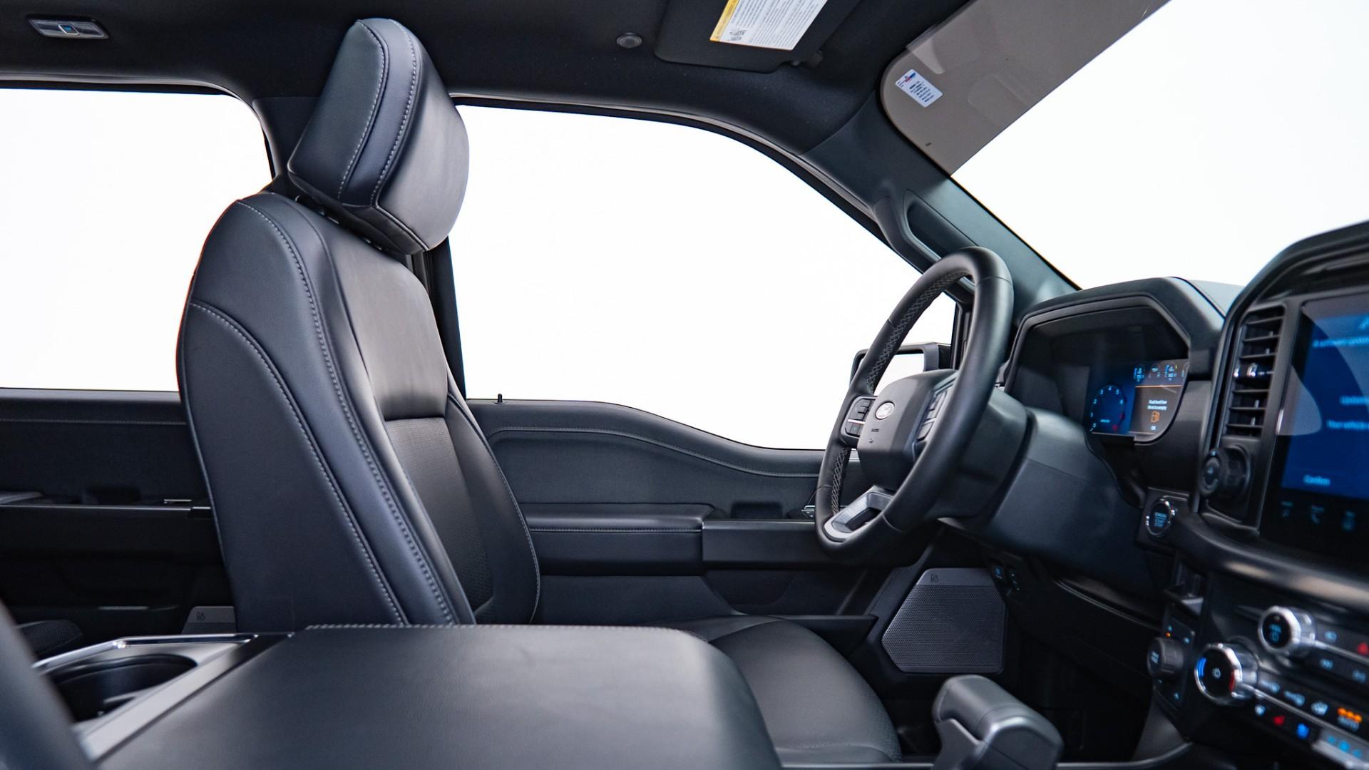 2024 FORD F-150 LARIAT in Black, photo 39 of 45