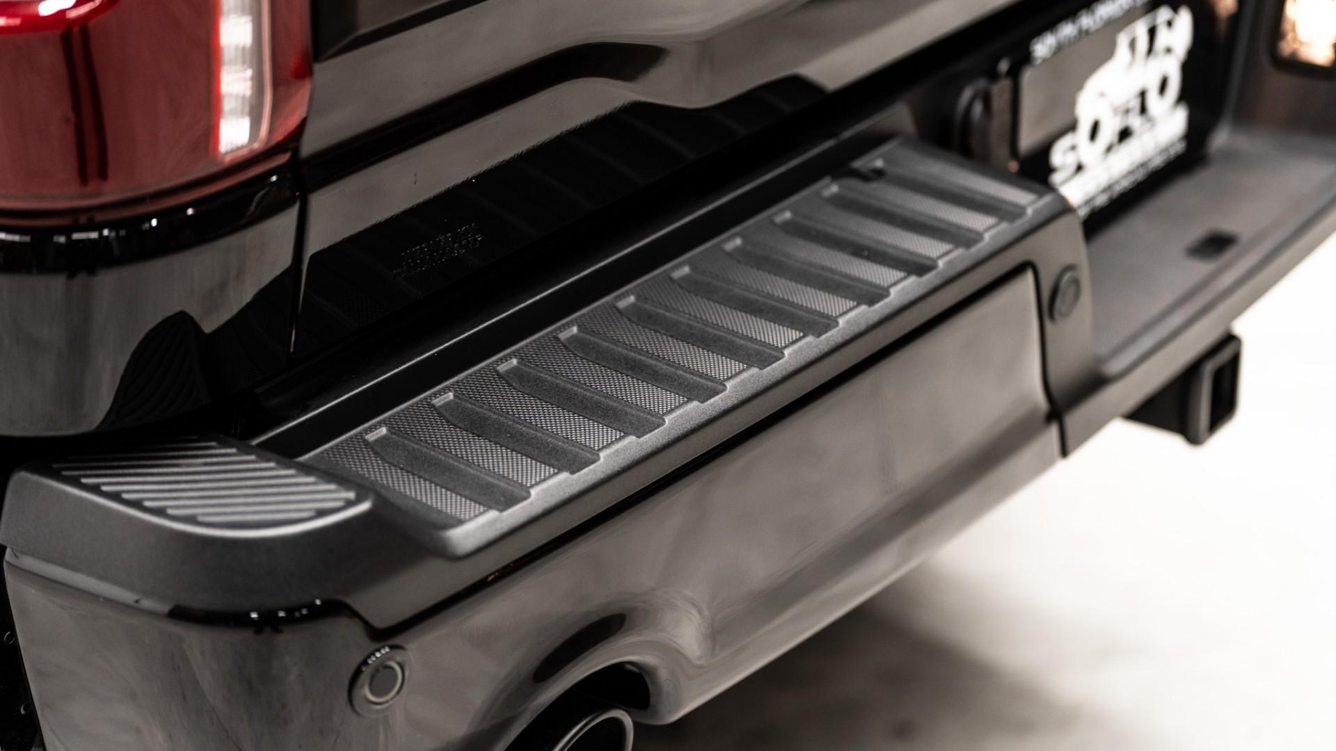 2024 FORD F-150 LARIAT in Black, photo 12 of 45