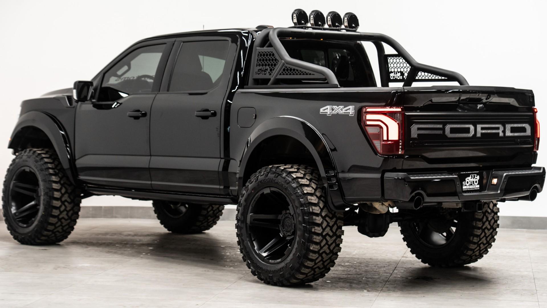 2024 FORD F-150 LARIAT in Black, photo 13 of 45