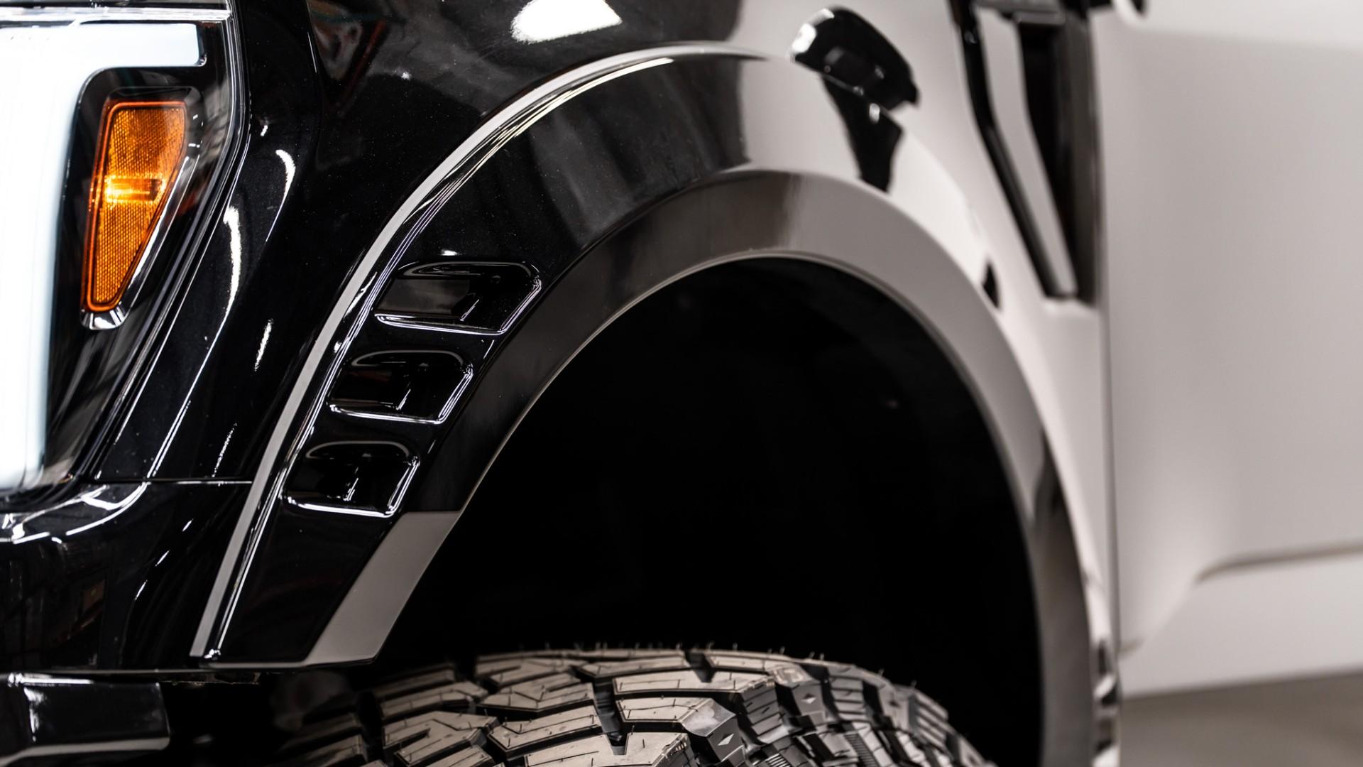 2025 FORD F-150 LARIAT in Black, photo 14 of 53